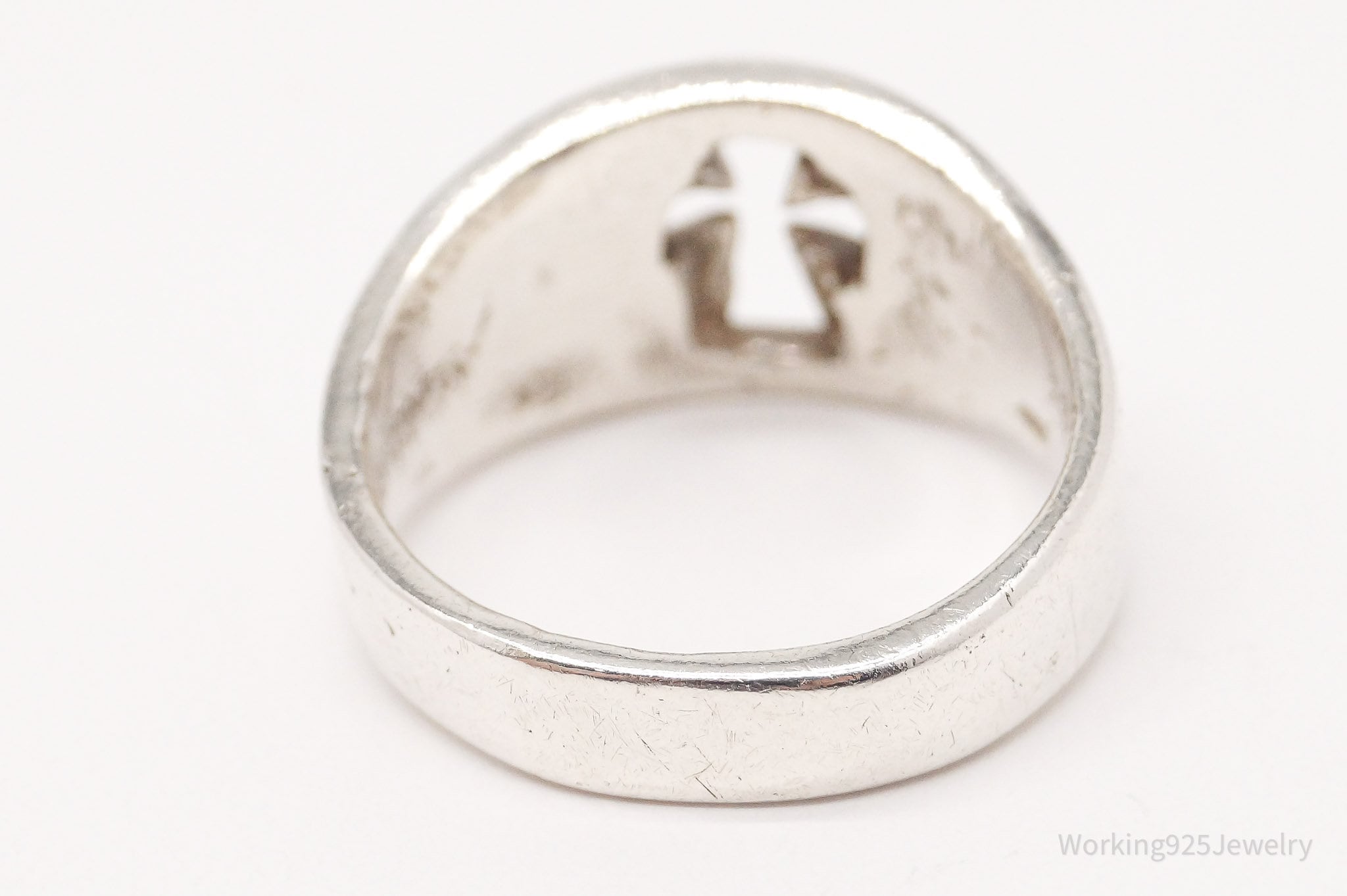 Vintage Cross Cut Out Silver Ring - Size 6.5