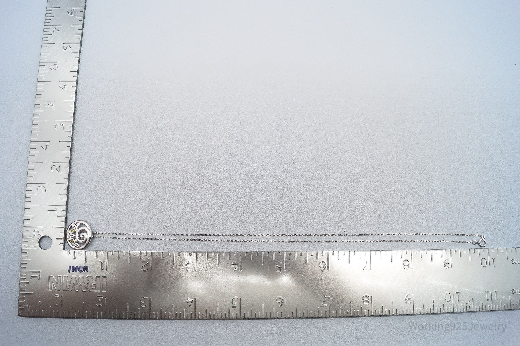 Vintage Peridot & Celtic Knots Sterling Silver Necklace - 18"