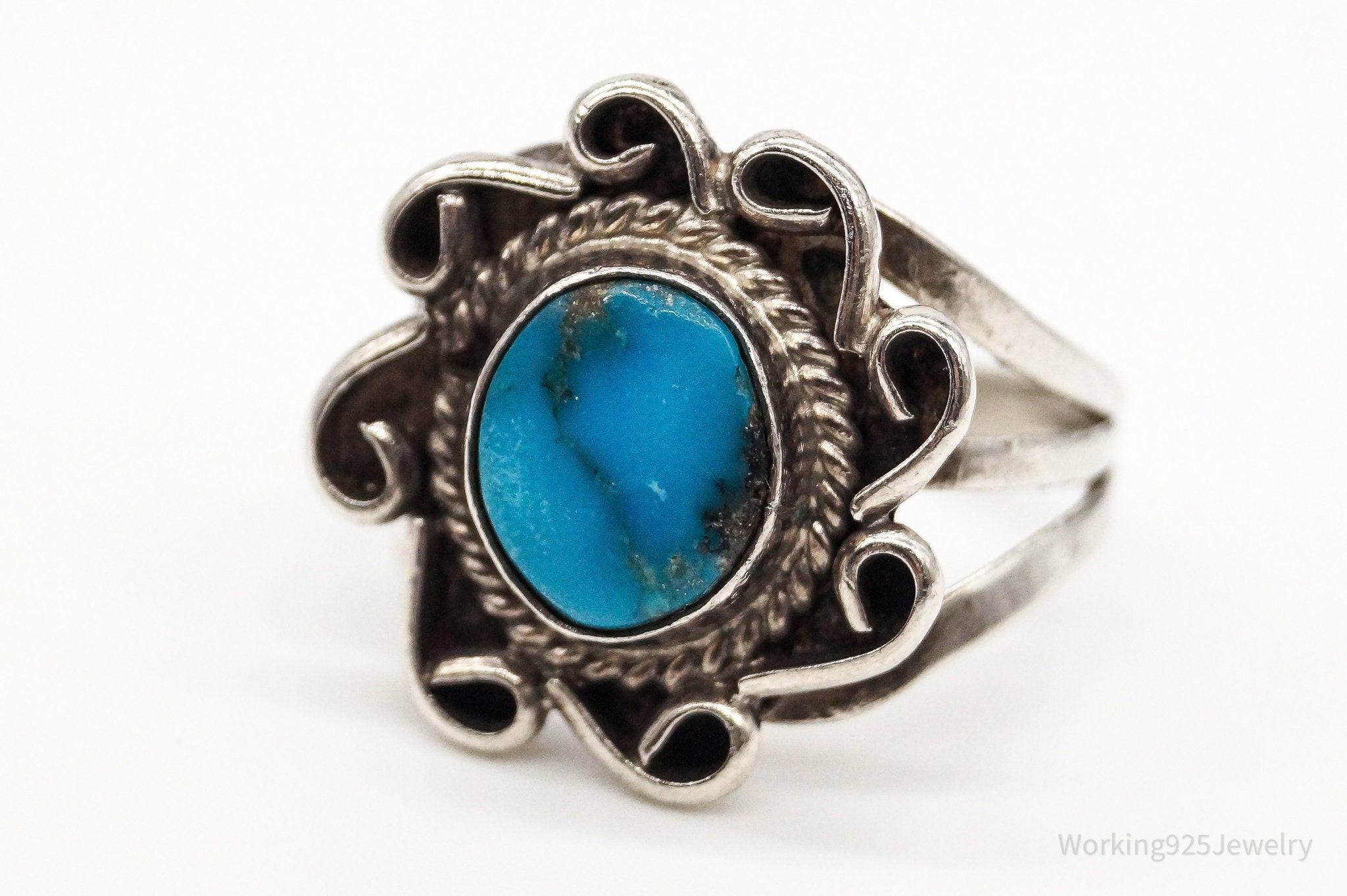 Vintage Native American Turquoise Unsigned Sterling Silver Ring - Size 7