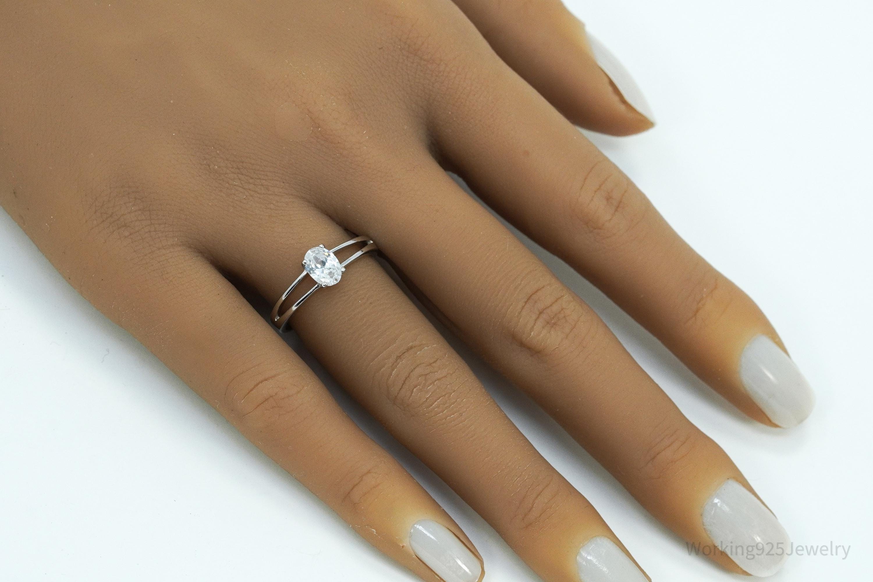 Vintage Cubic Zirconia Sterling Silver Ring - Size 8