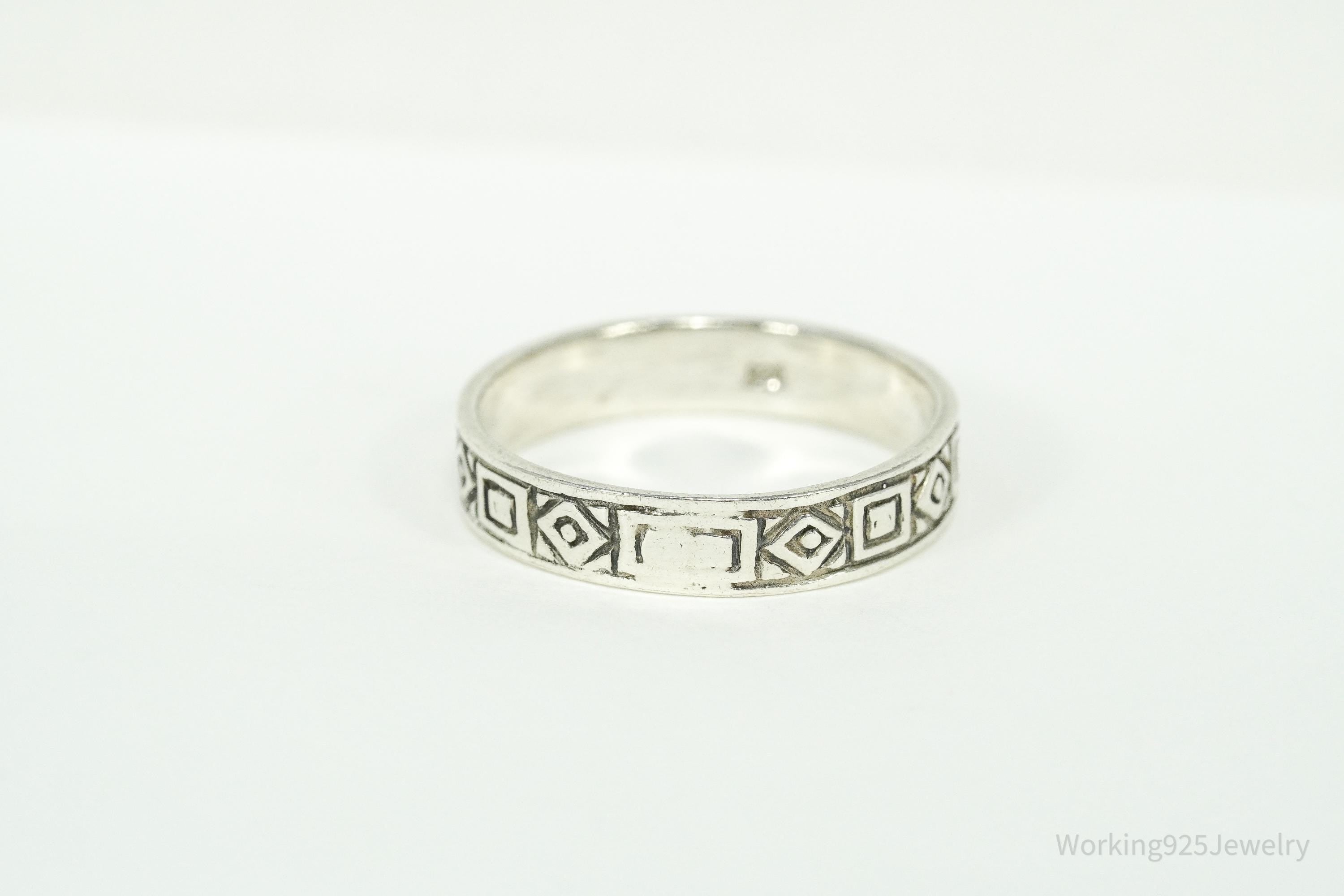 Vintage Geometric Viking Style Sterling Silver Band Ring - Size 8