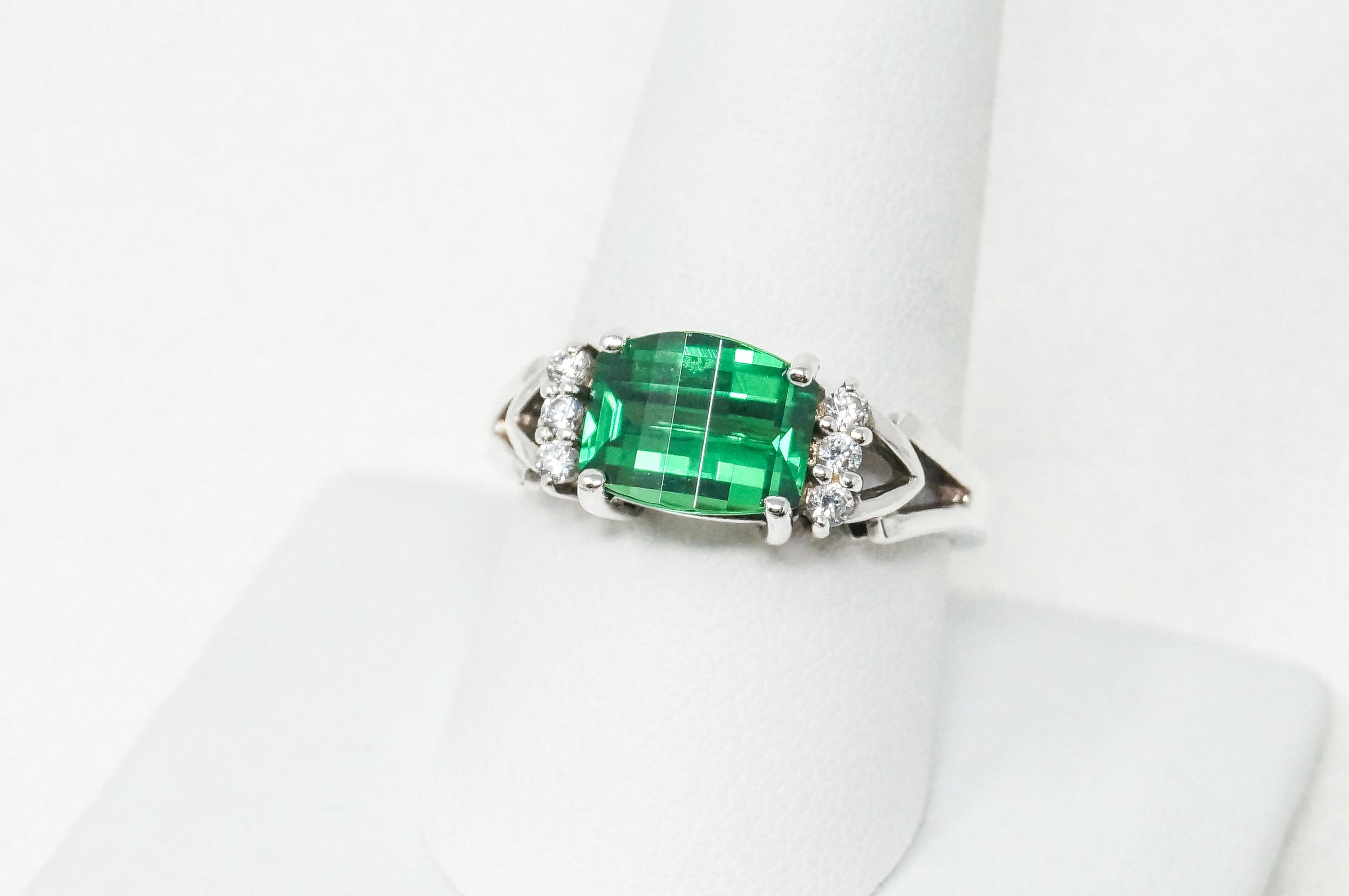 Vintage Simulated Green Emerald Cz Accented Art Deco Sterling Silver Ring Sz 9.5