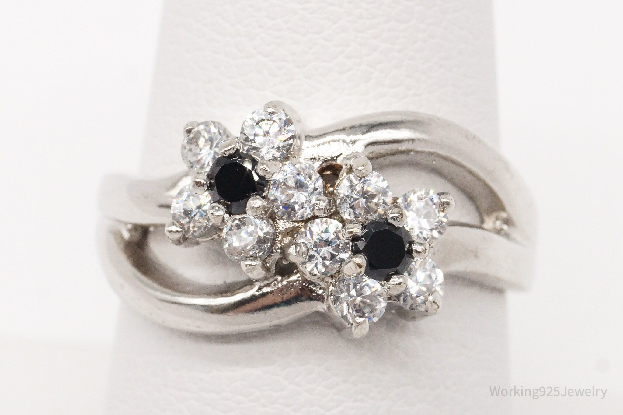 Vintage EDCO Black & White Cubic Zirconia Flowers Silver Tone Ring - Size 7.75