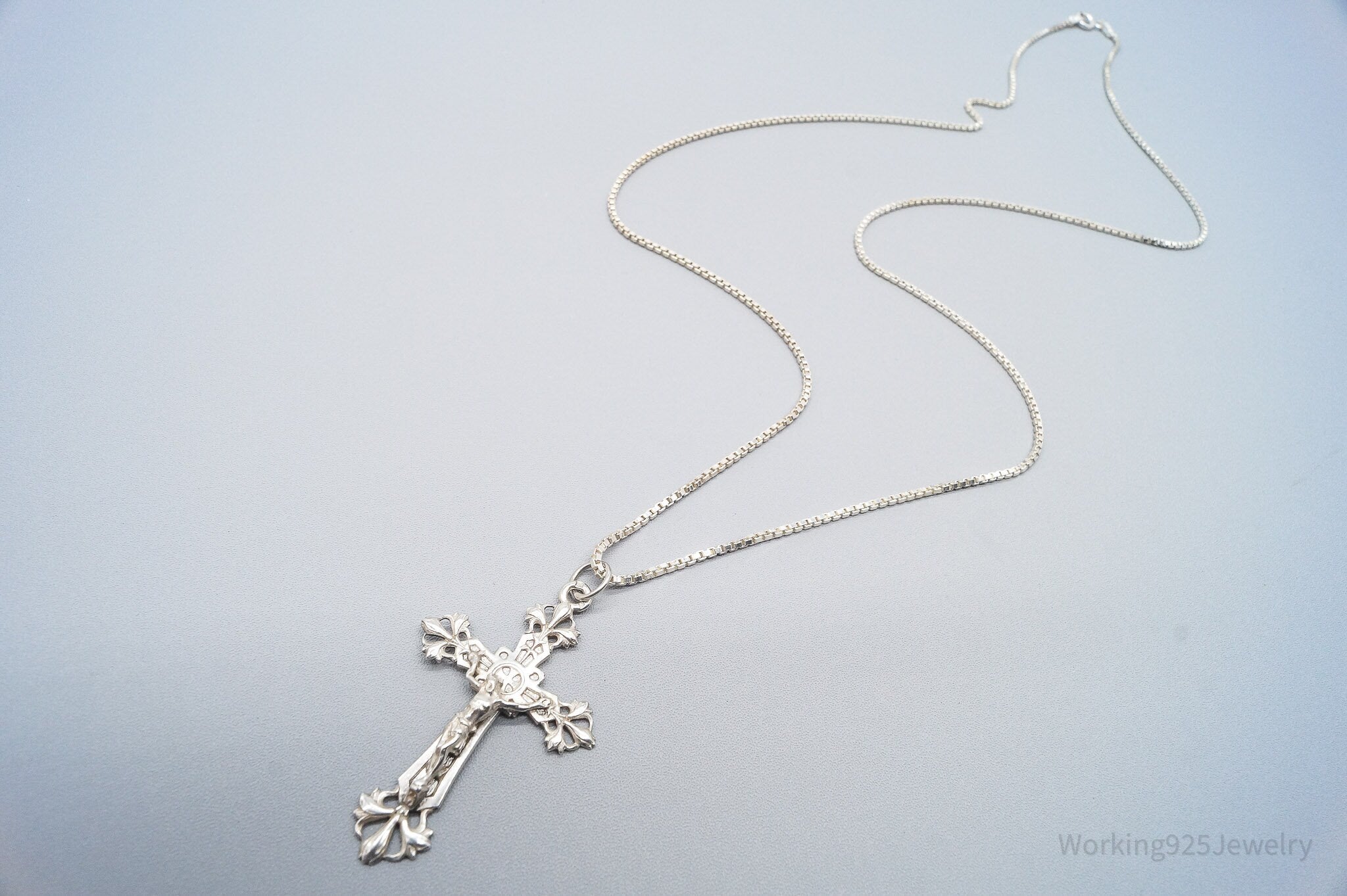 Vintage St Anne De Beaupre Jesus Cross Sterling Silver Necklace - 24"