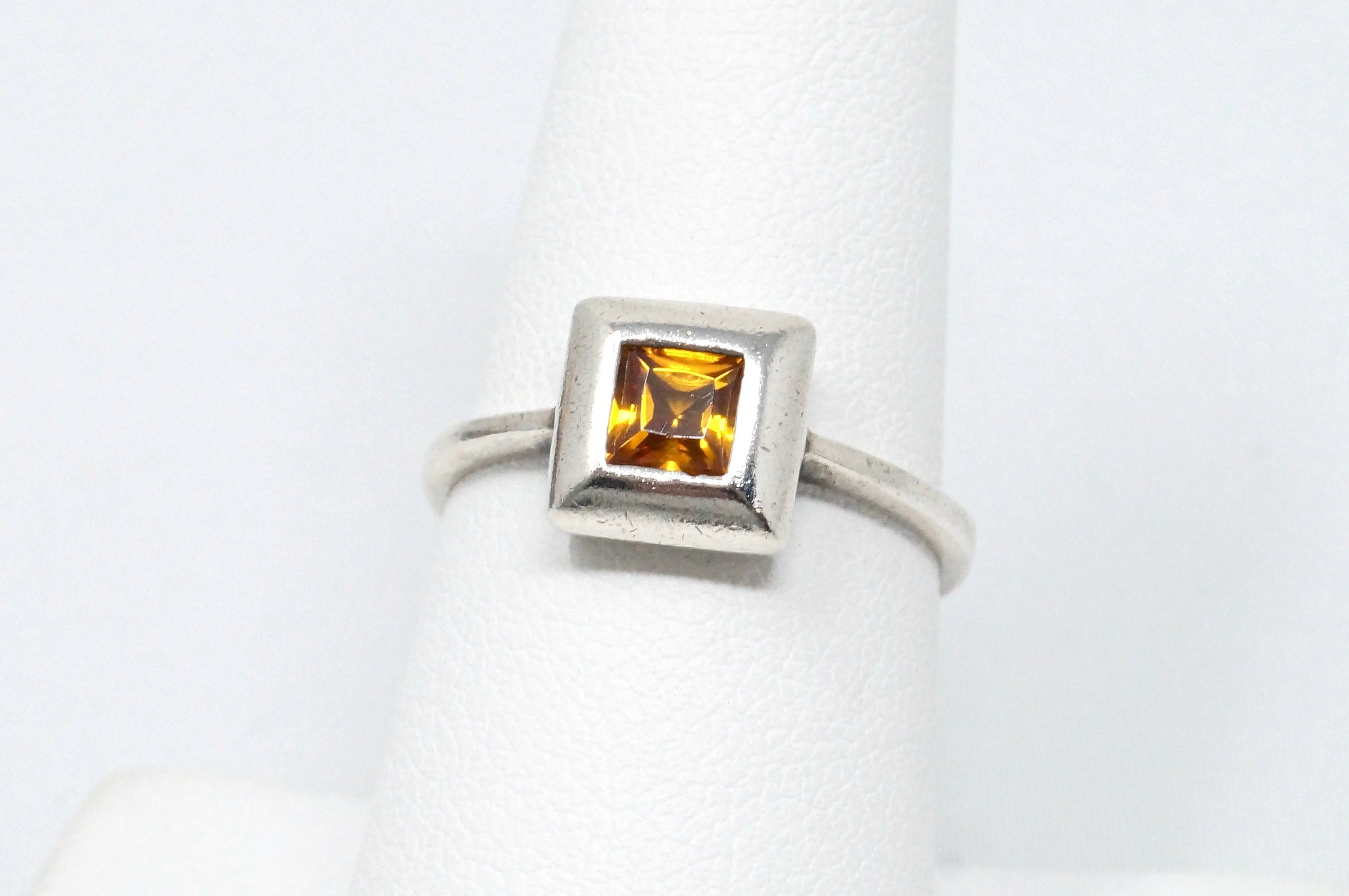 Vintage Modernist Style Orange Citrine Elegant Sterling Silver Ring - Size 7.75