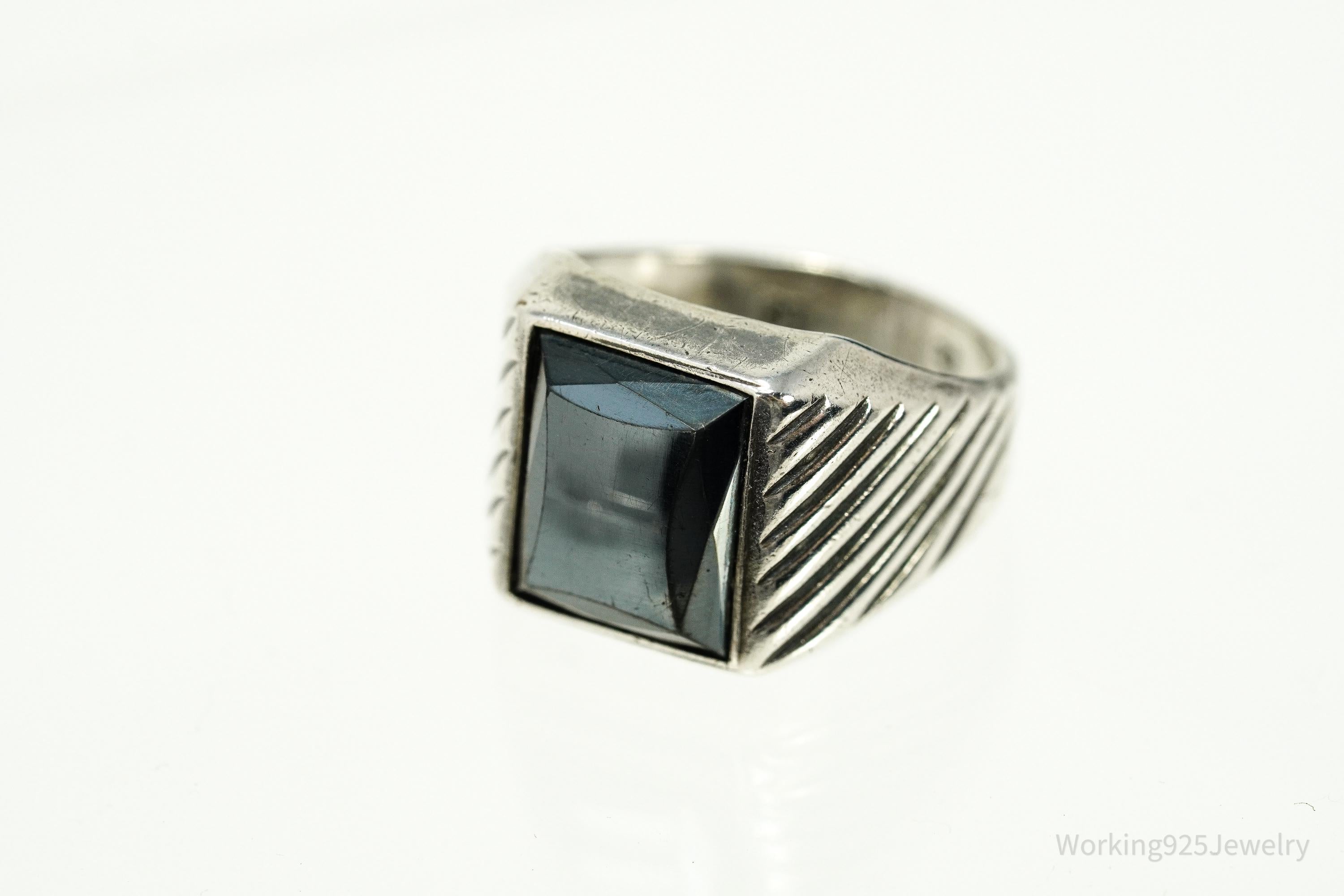 Vintage MCM Vargas Mfg. Co. Hematite Sterling Silver Ring - Size 7.75