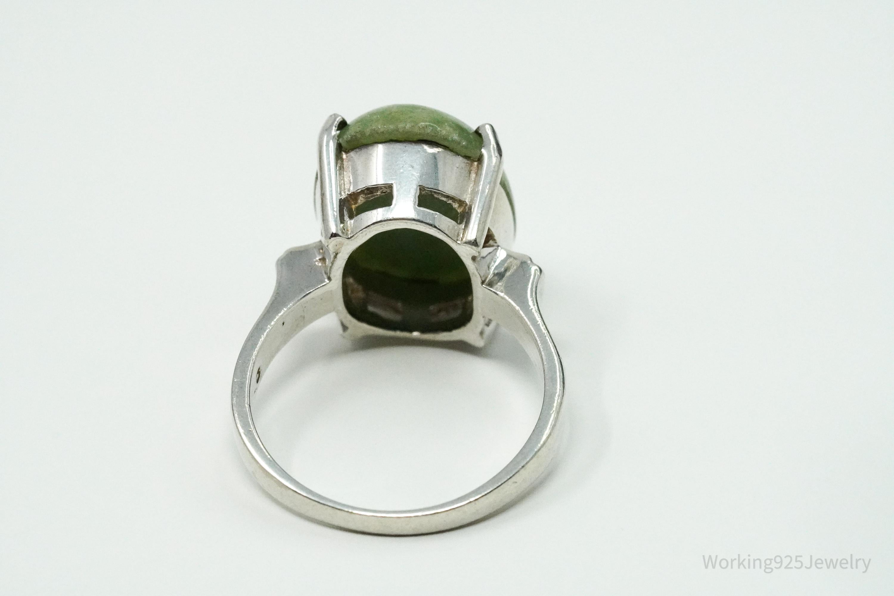 Vintage Green Stone Sterling Silver Ring - Size 8