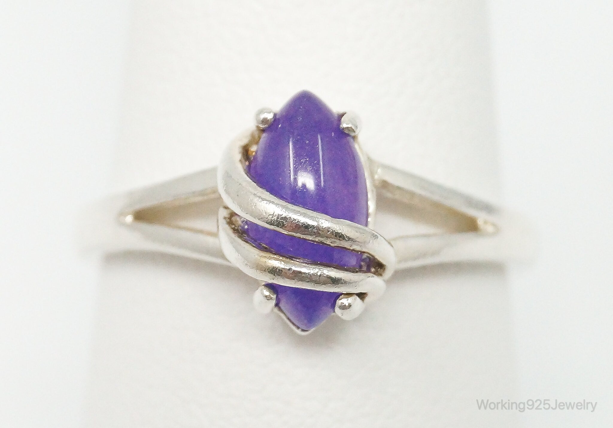 Vintage Avon Lavender Jade Sterling Silver Ring - Size 8