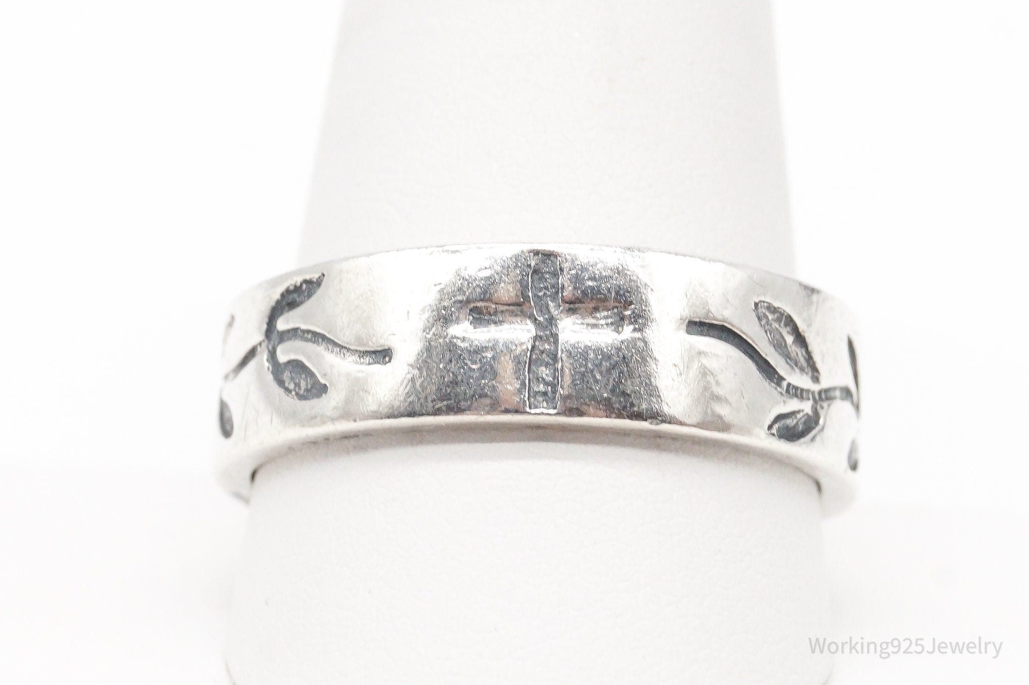 Vintage Cross Sterling Silver Band Ring - Size 11.75