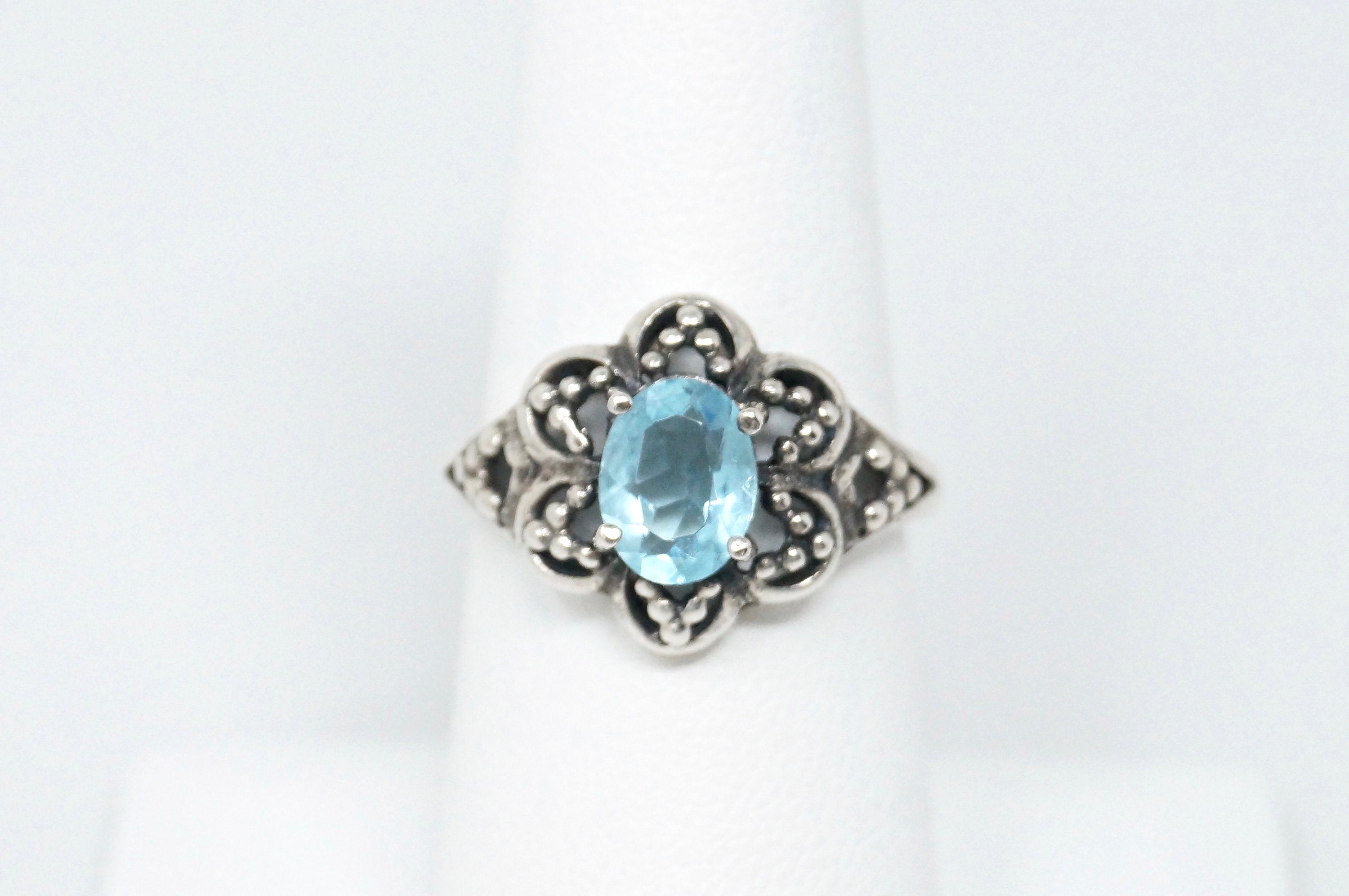 Vintage Art Deco Blue Topaz Flower Burst Cut Out Sterling Silver Ring Size 6.25