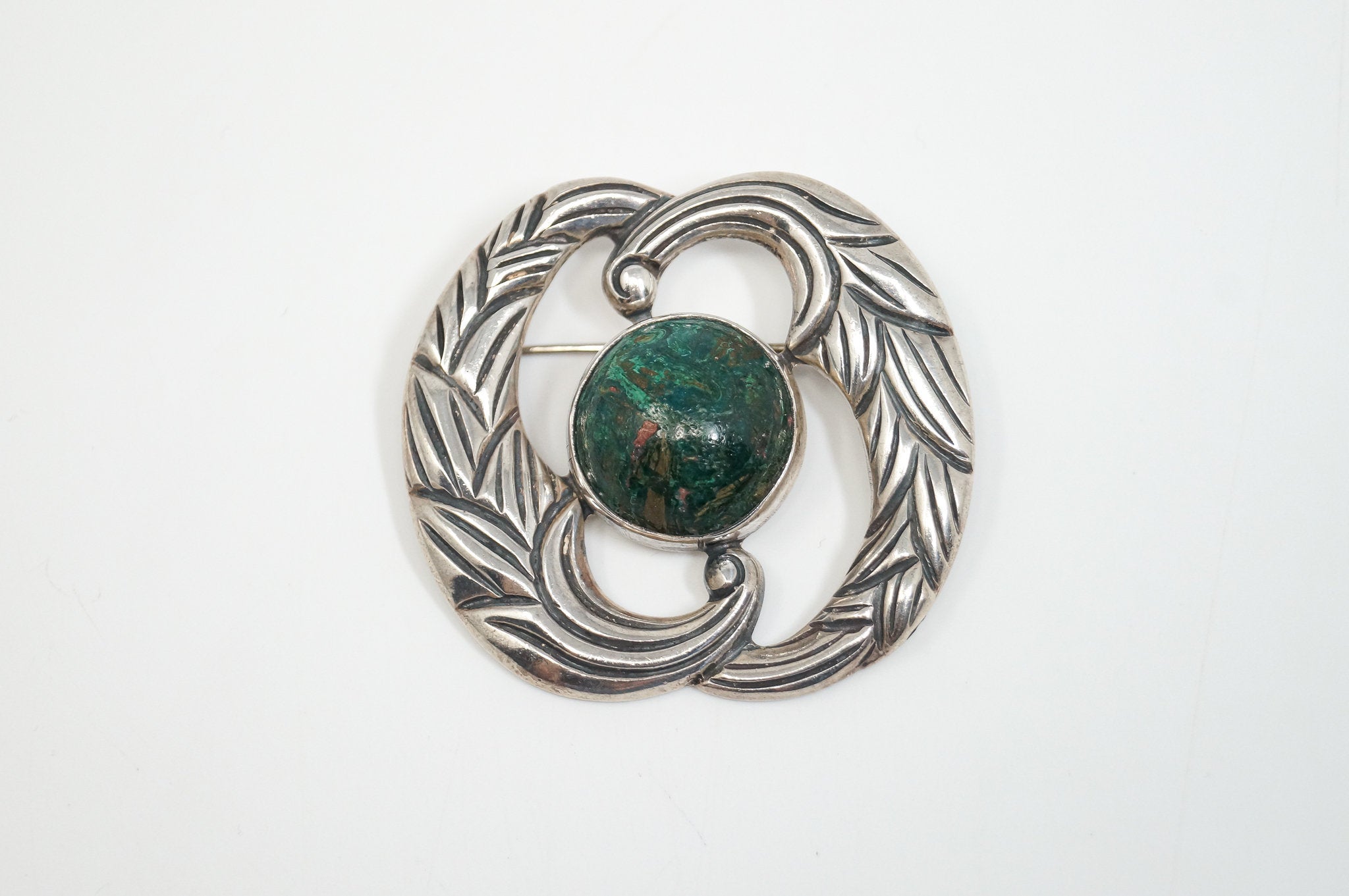 RARE Vintage Taxco LOS CASTILLO Green Stone Sterling Silver Modernist Brooch Pin