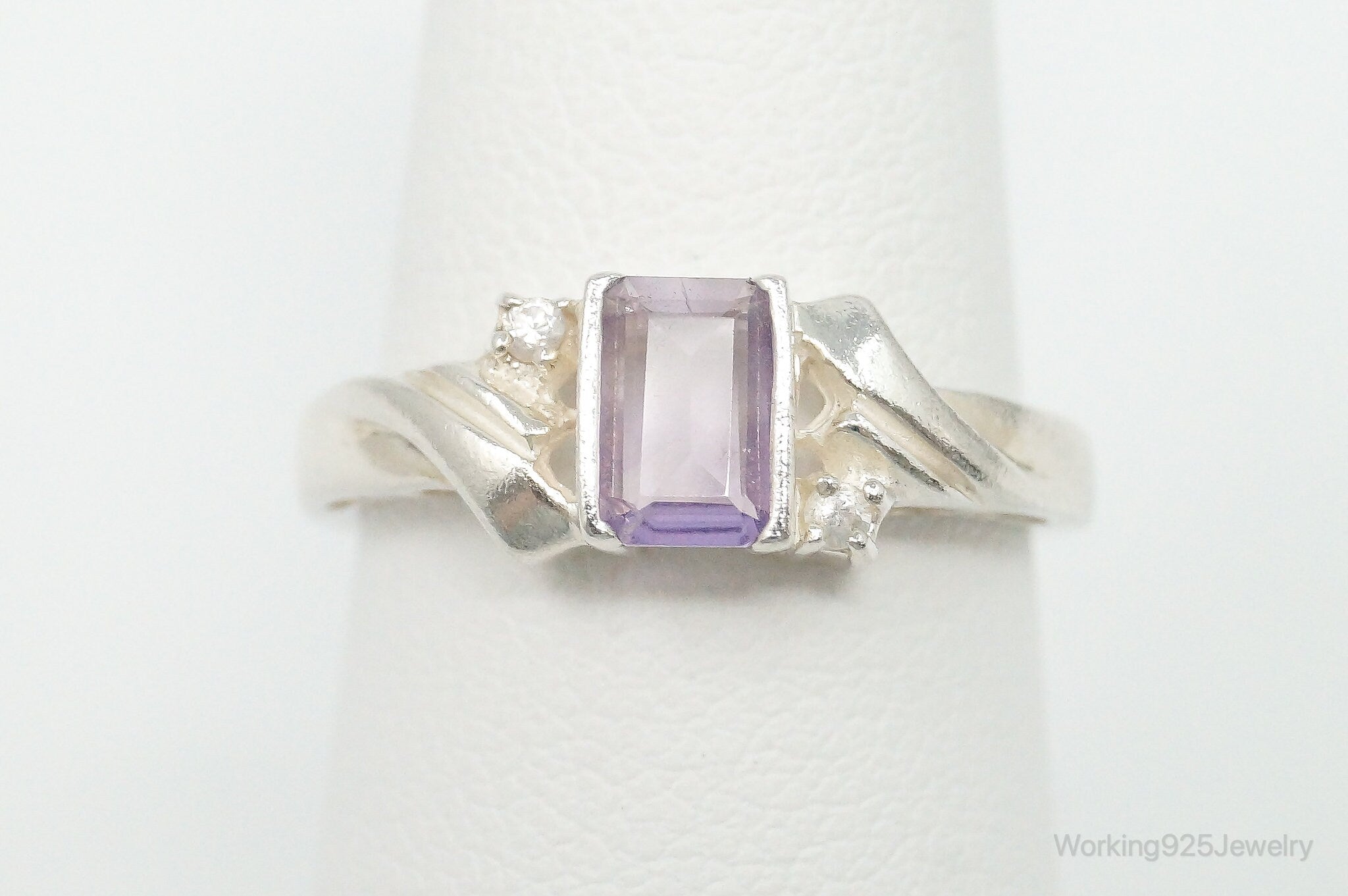 Vintage Avon Amethyst Cubic Zirconia Sterling Silver Band Ring - Size 6