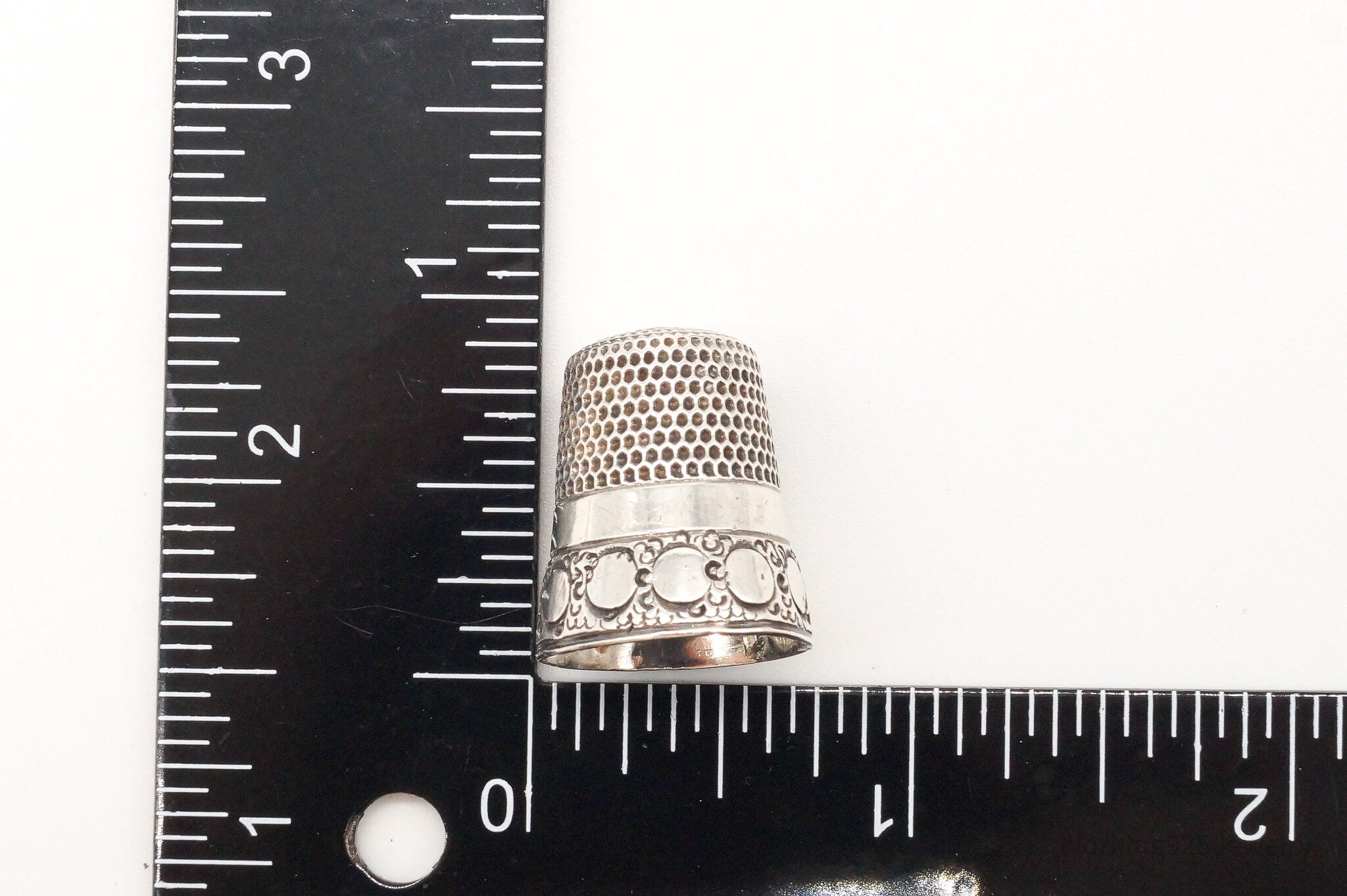 Antique Simons Bros & Co "Bella" Dome Sterling Silver Thimble