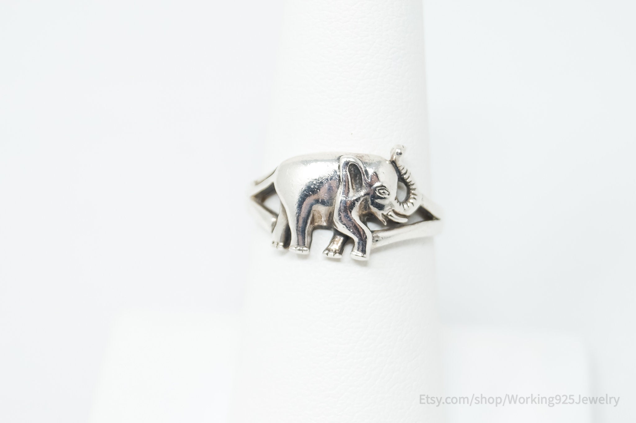 Vintage Elephant Safari Good Luck Sterling Silver Ring - Size 6.75