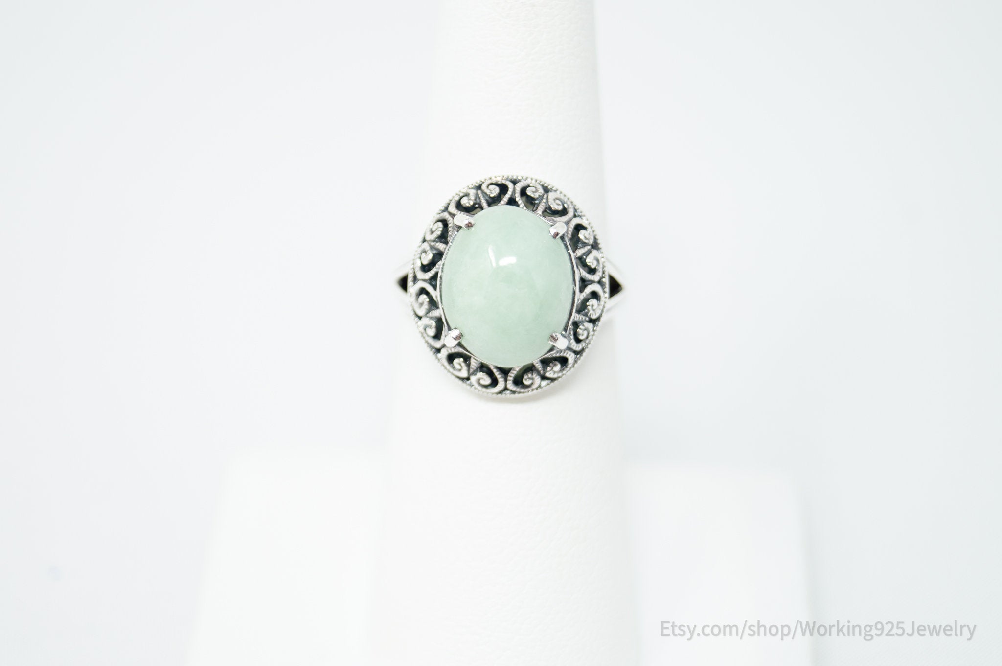 Vintage Deco Style Green jadeite Swirl Scroll Sterling Silver Ring - Size 6