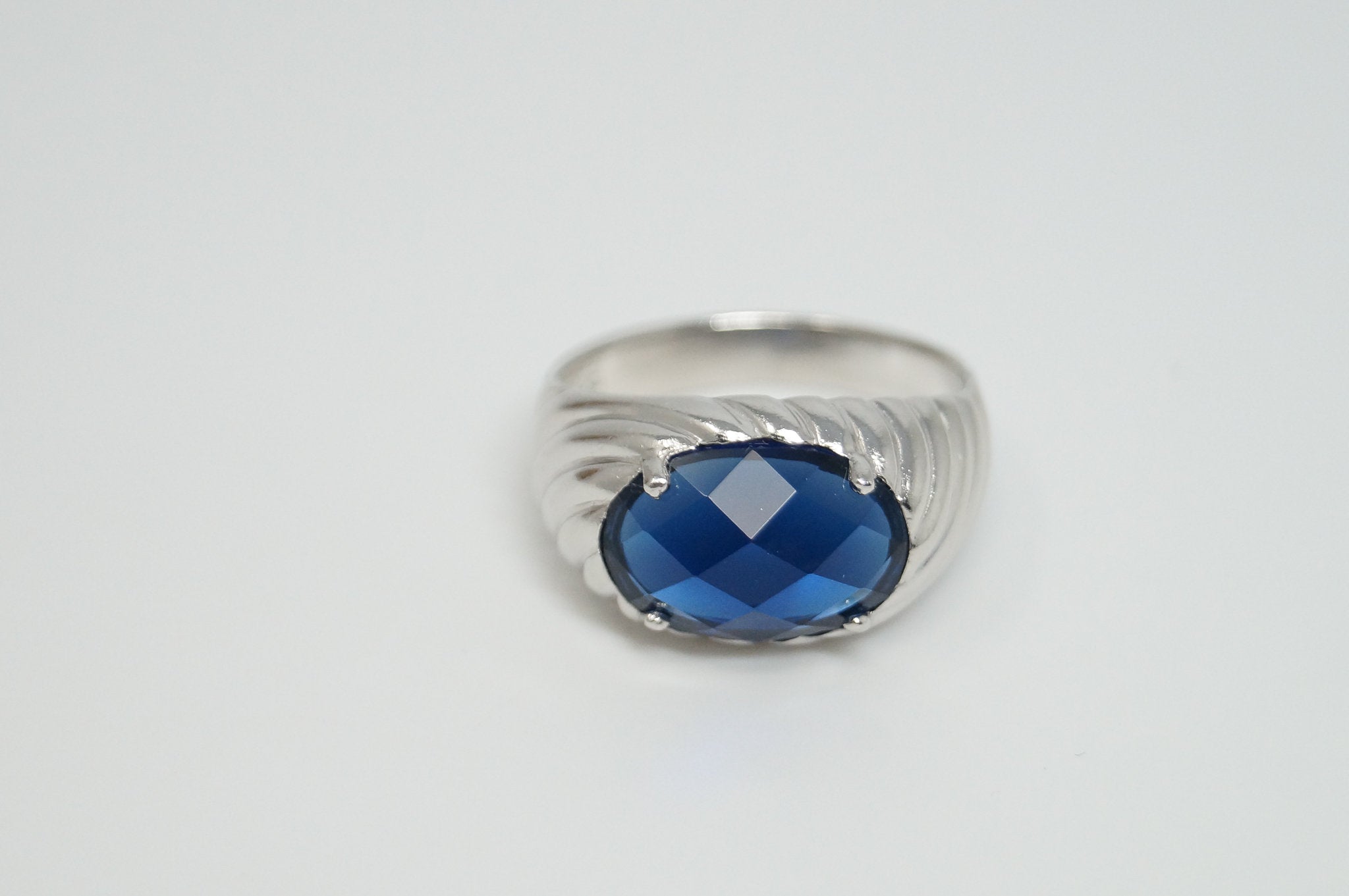 Vintage Art Deco Blue Sapphire Sterling Silver Ring - Sz 9.75