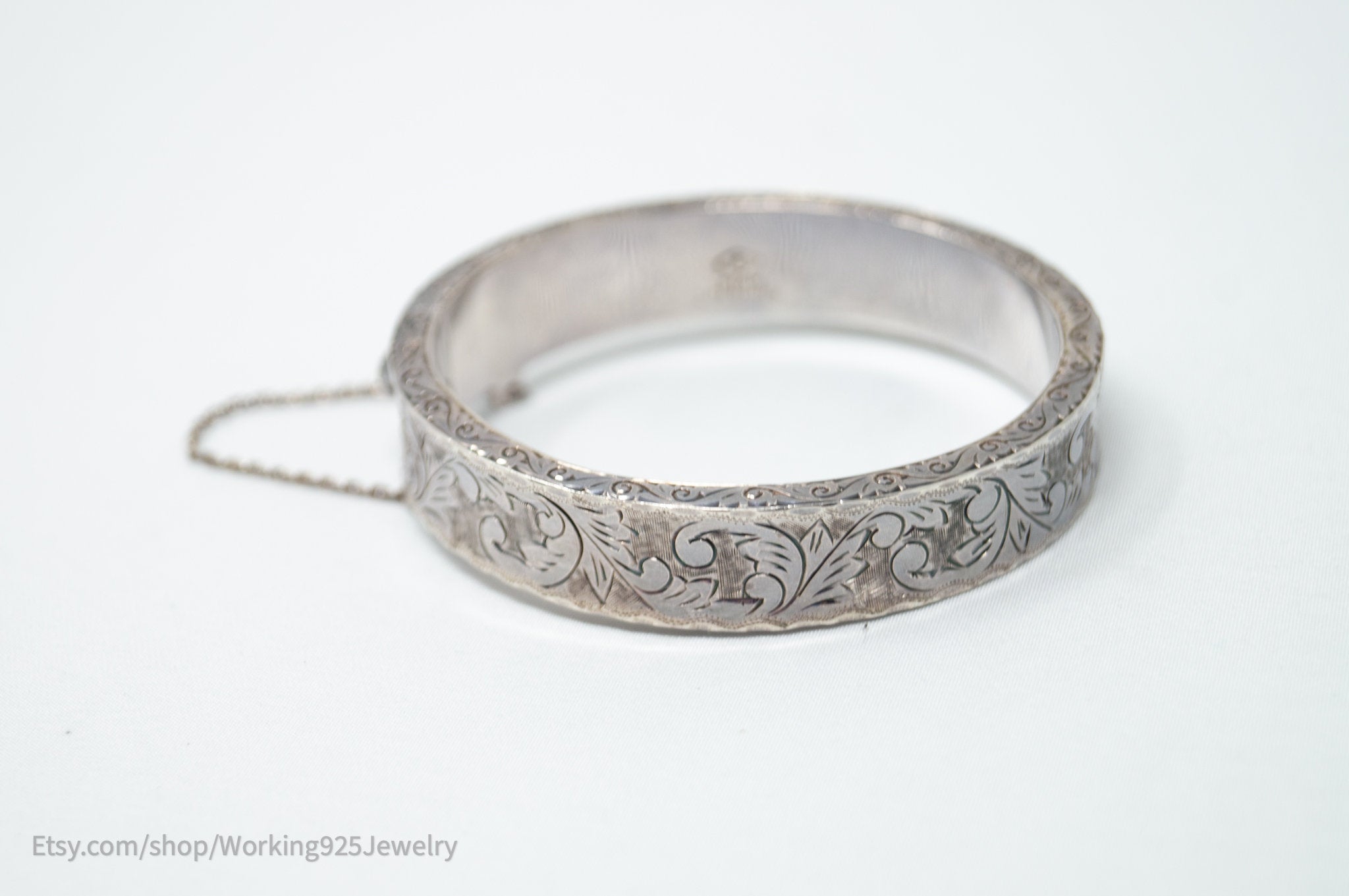 Rare Vintage Siam Niello Sterling Silver Motif Floral Etched Bracelet