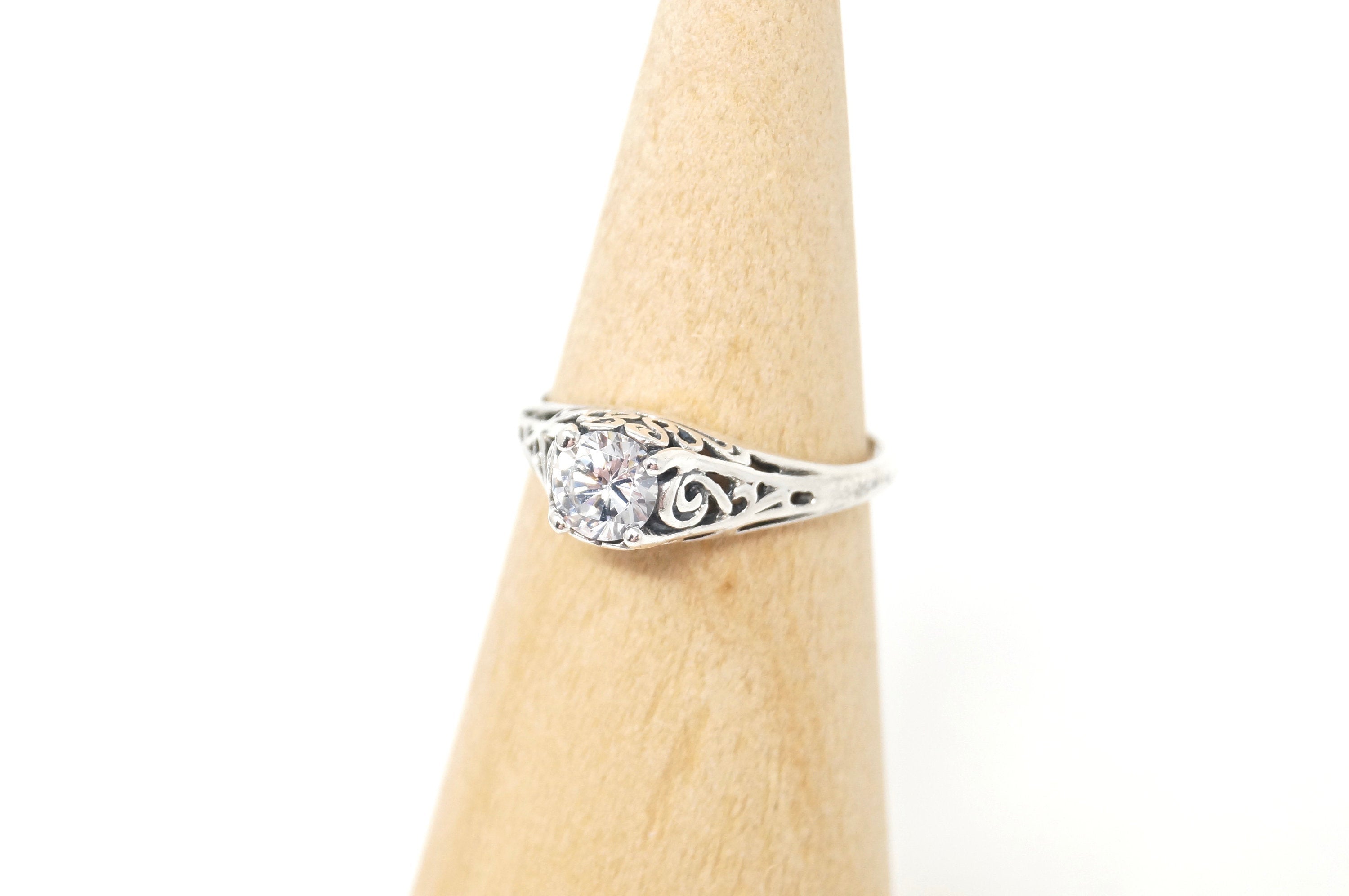 Vintage KABANA CZ Stone Filigree Scroll Swirl Love Sterling Silver Ring - Size 6