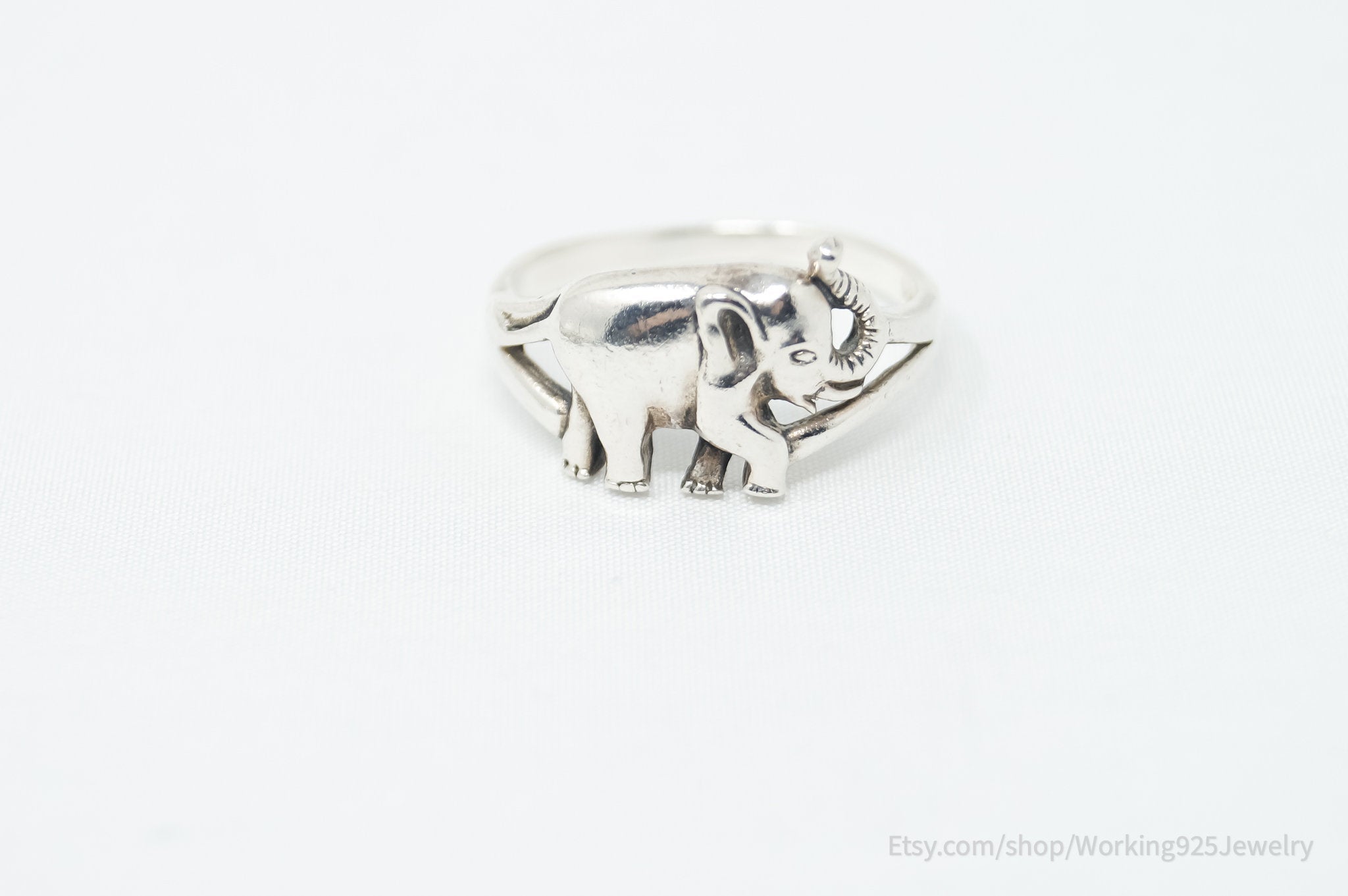 Vintage Elephant Safari Good Luck Sterling Silver Ring - Size 6.75