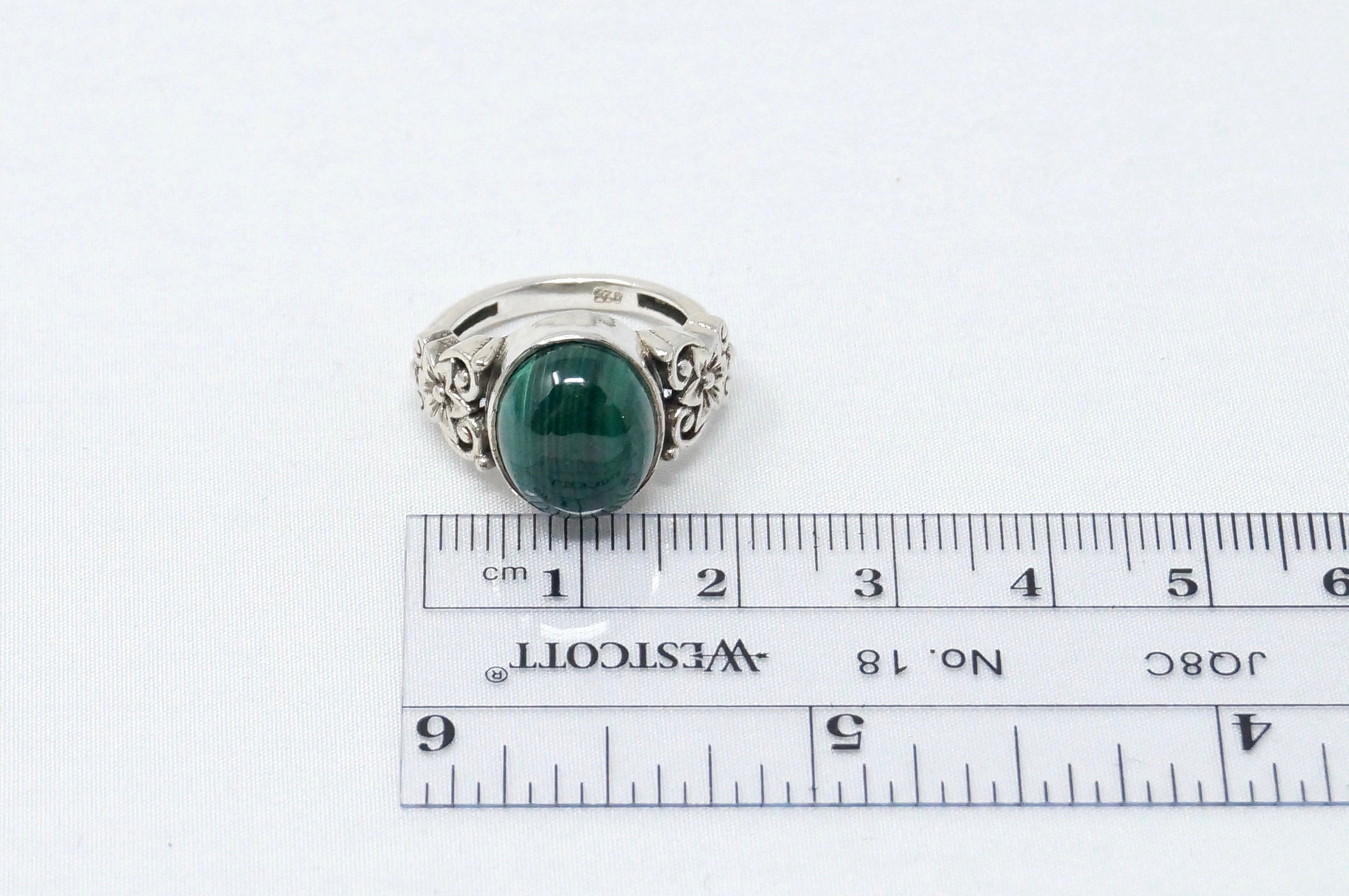 Vintage Green Malachite Floral Repousse Flower Sterling Silver Ring Sz 4.75