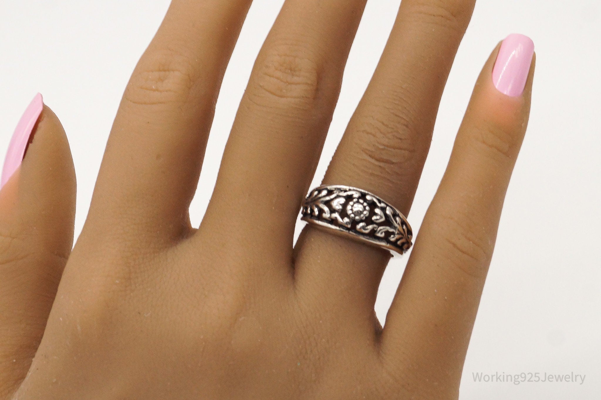 Vintage Hearts Filigree Bali Sterling Silver Band Ring - Size 6.75