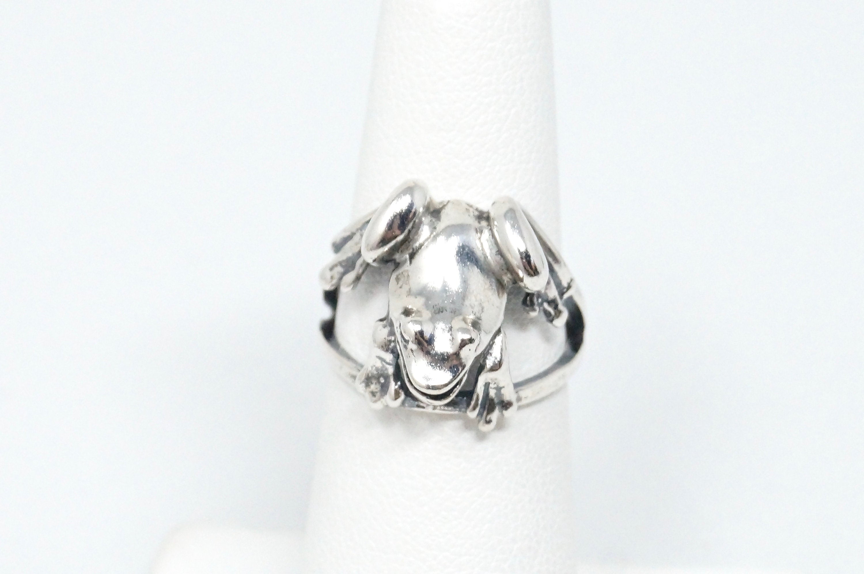 Lovely Vintage Rainforest Life Frog Nature Sterling Silver Ring - Size 5.75