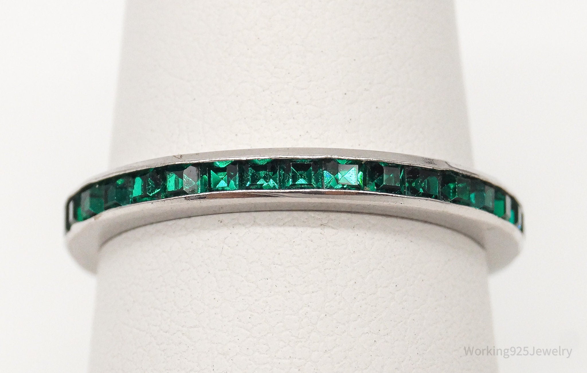 Vintage Green Crystal Sterling Silver Band Ring - Size 8