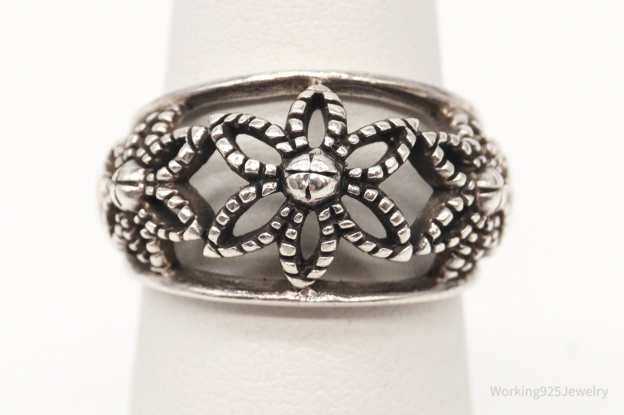 Vintage Flowers Cut Out Sterling Silver Band Ring Size 5.75