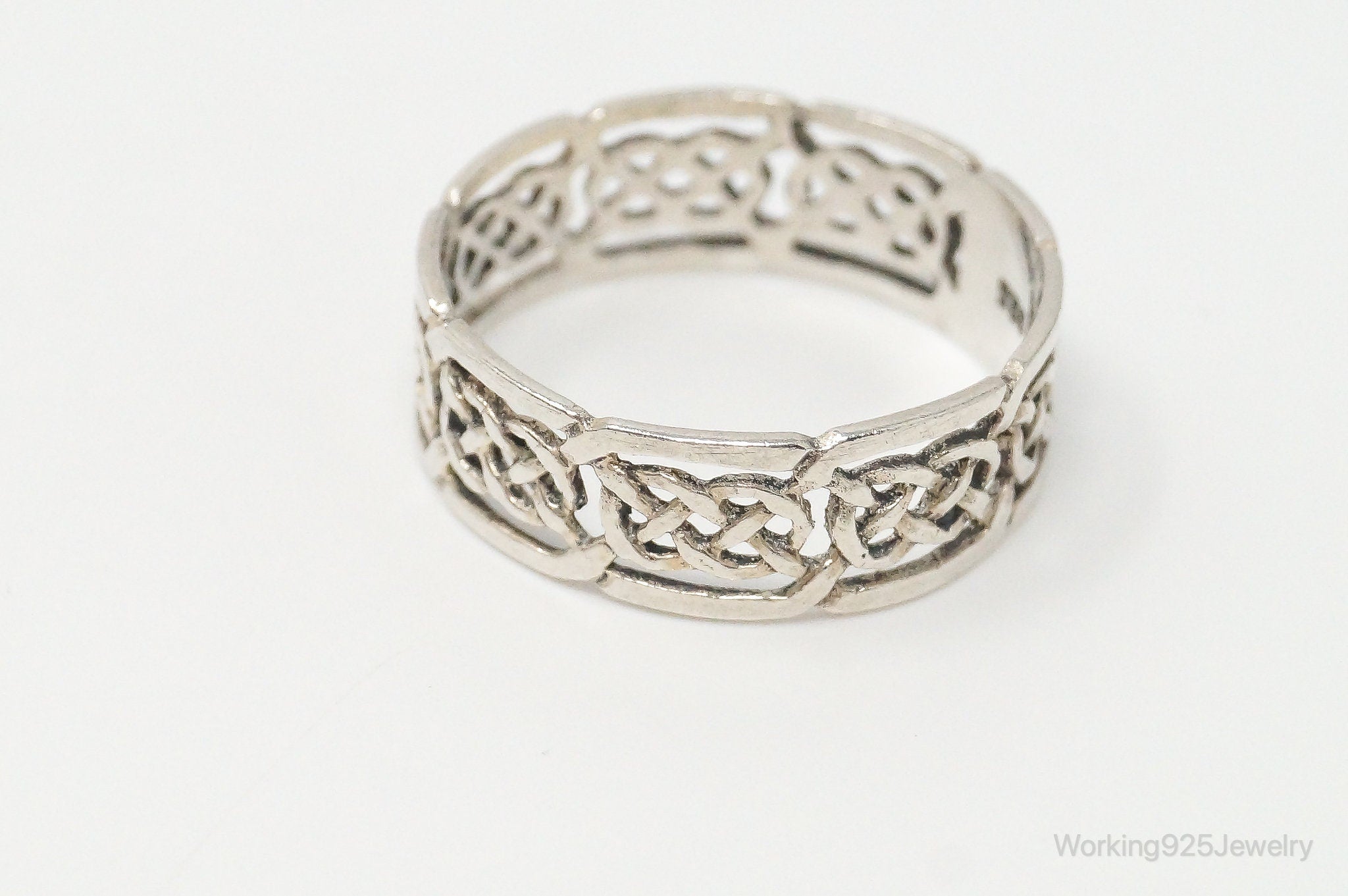 Vintage Celtic Knot Design Sterling Silver Band Ring - Size 9.25