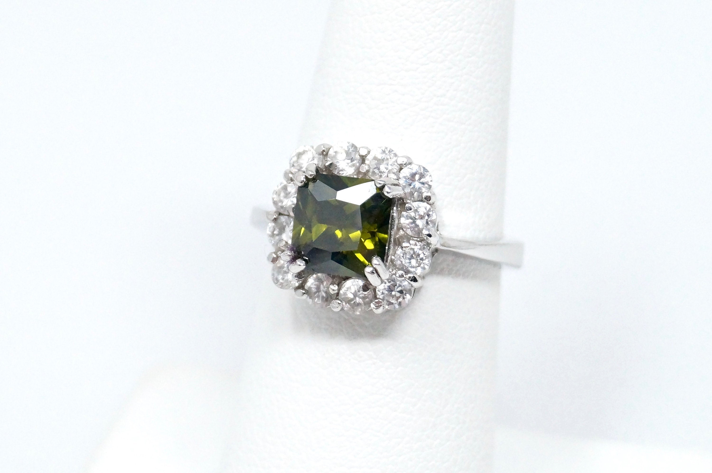 Art Deco Style Vintage Green Peridot CZ Accented Sterling Silver Ring Size 6.75