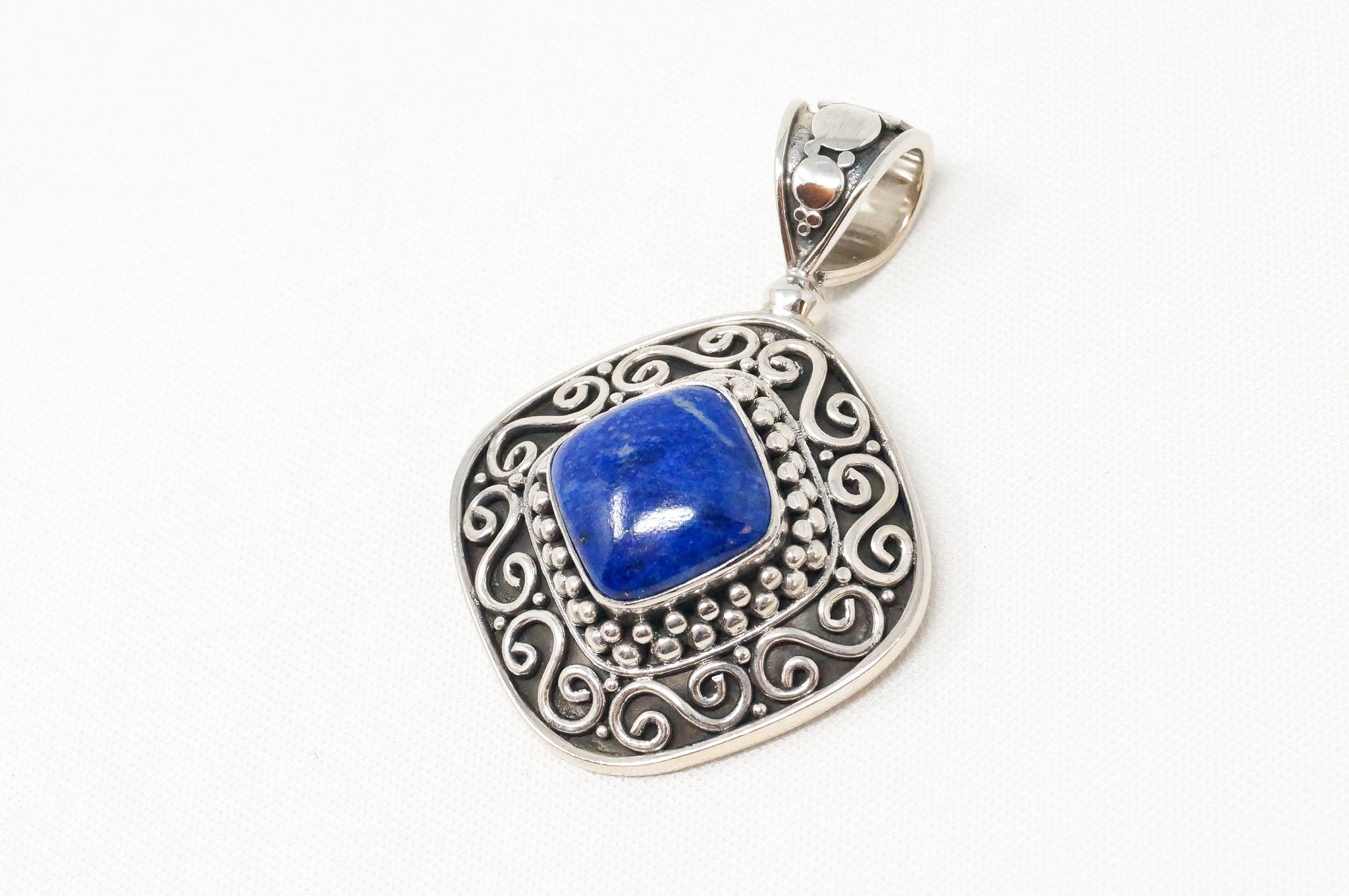 Vintage Designer BA Suarti Lapis Lazuli Bali Sterling Silver Necklace Pendant