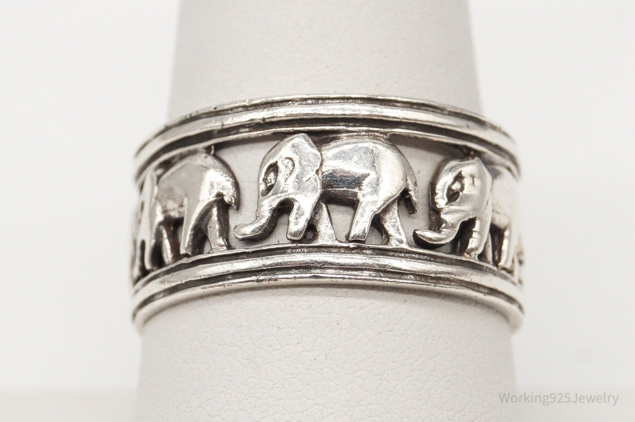 Vintage Elephants Good Luck Sterling Silver Band Ring - Size 8.75