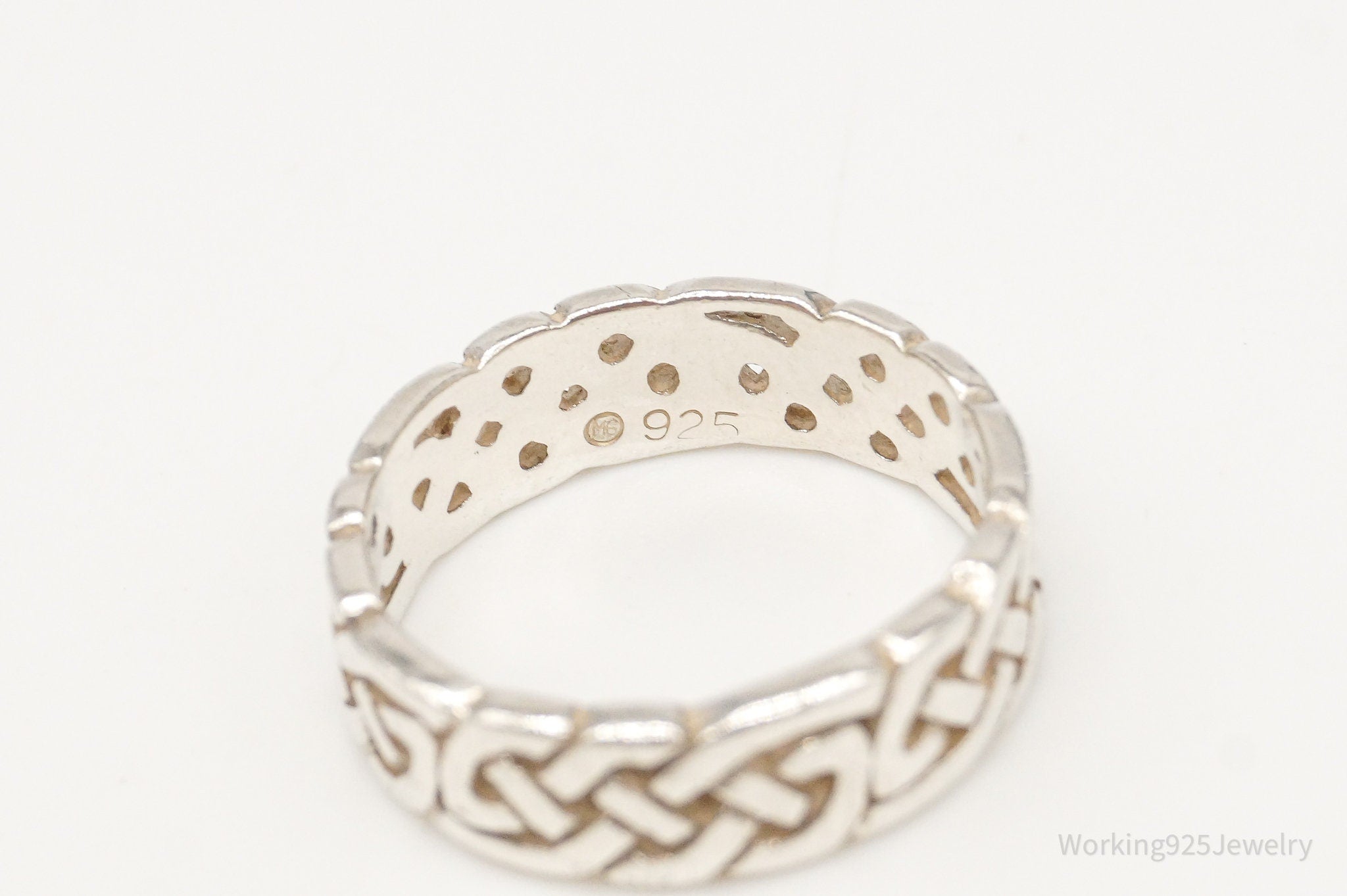 Vintage Celtic Knot Design Sterling Silver Band Ring - Size 5.25