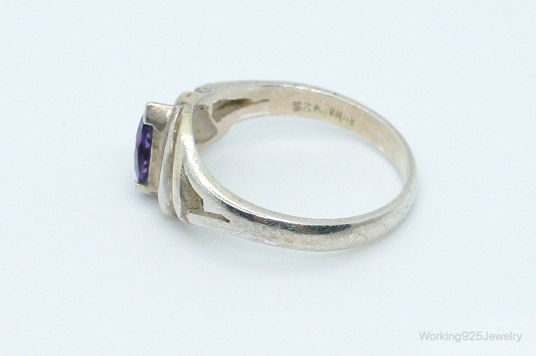 Vintage Amethyst Sterling Silver Ring - Size 7