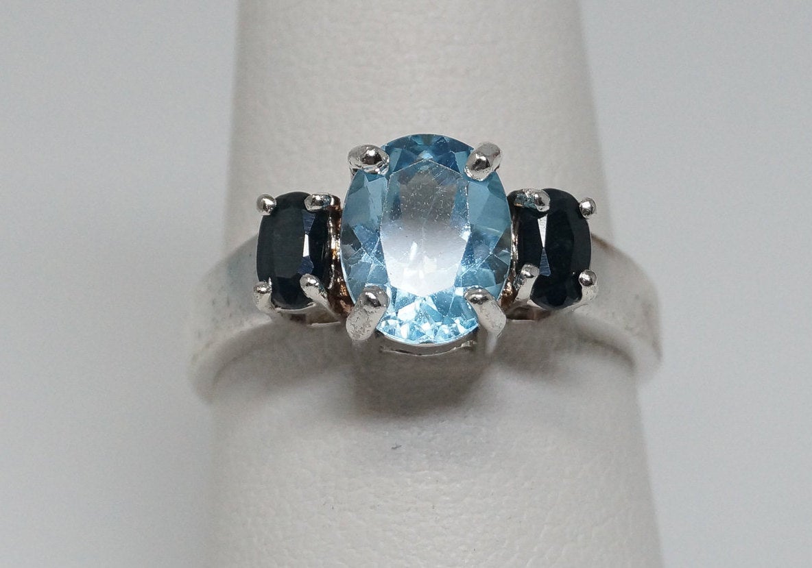 Vintage Blue Topaz Sapphire Sterling Silver Ring - Sz 7.75