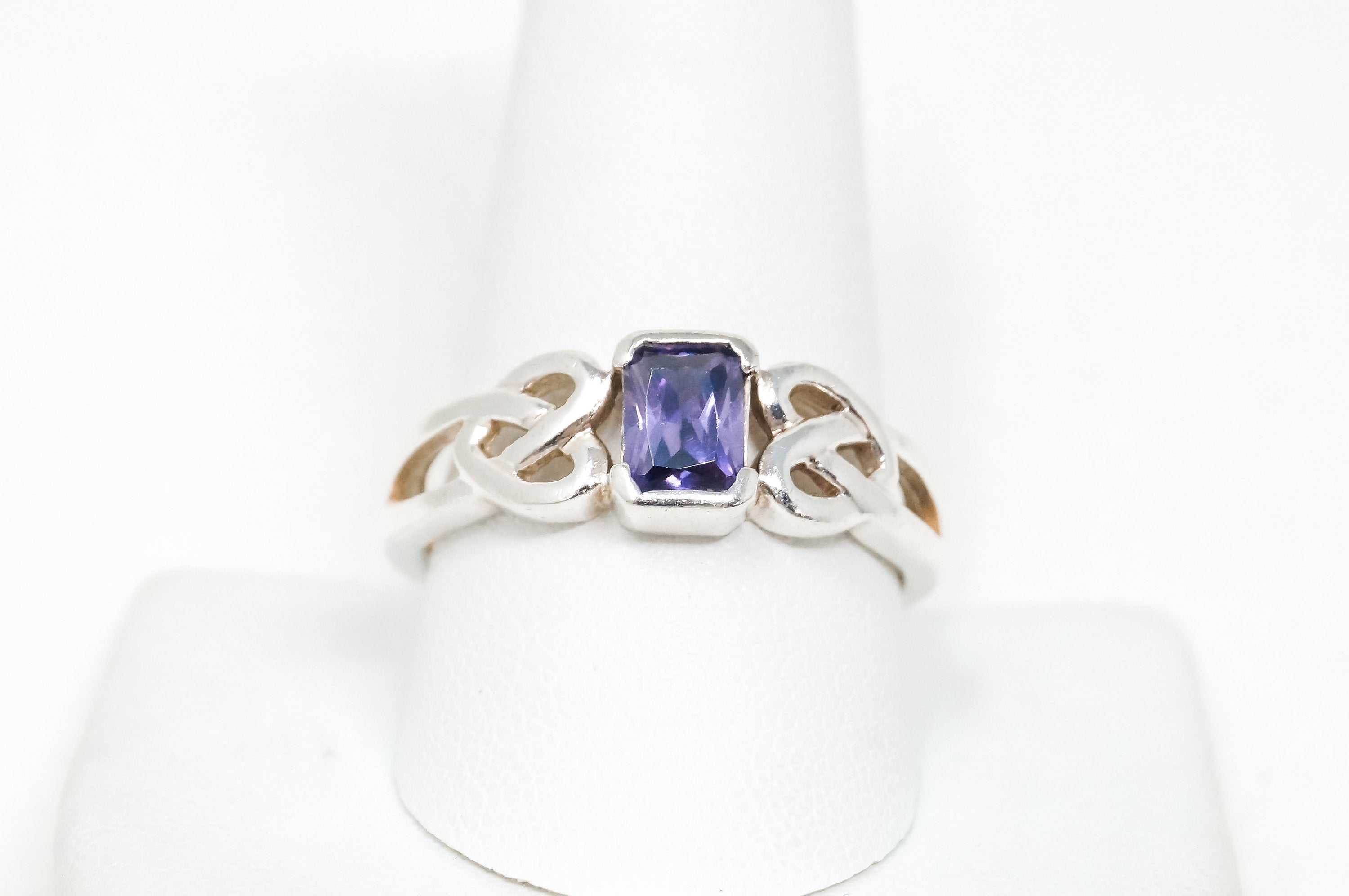 Vintage Designer Avon Amethyst Celtic Style Sterling Silver Ring - Sz 10.75