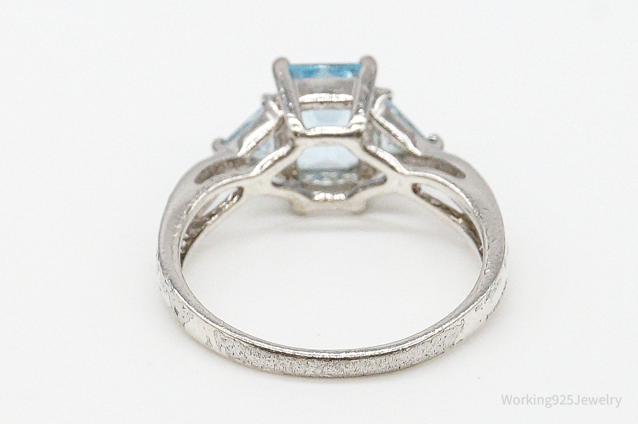 Vintage Blue Topaz Sterling Silver Ring - Size 8