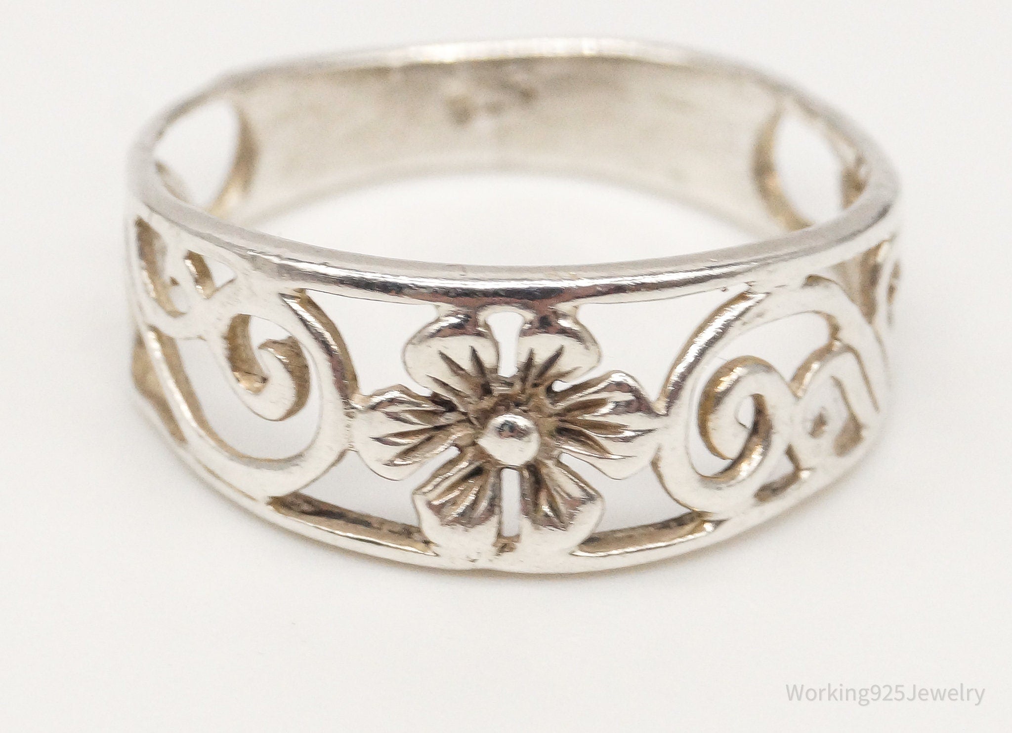 Vintage Flower Sterling Silver Band Ring - Size 6