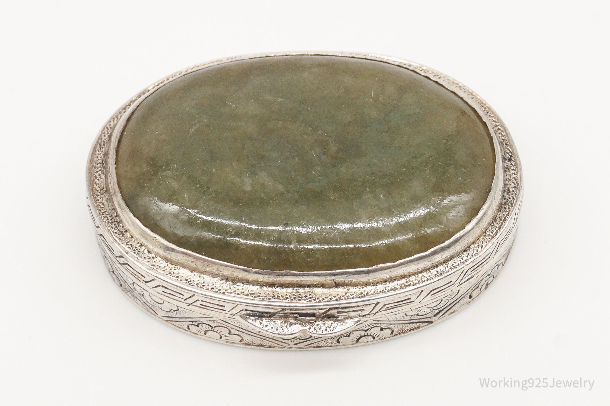 Antique Chinese Green Stone Sterling Silver Floral Etched Pill Snuff Beauty Box