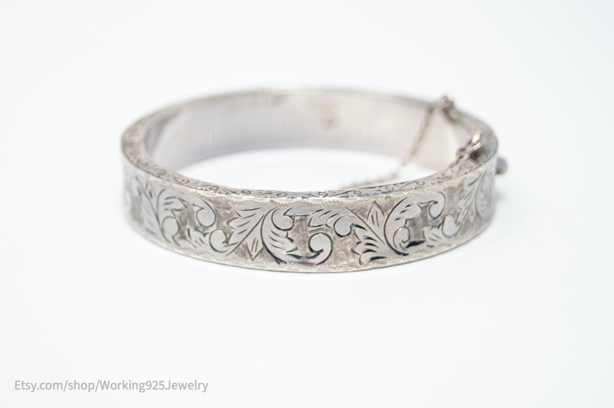 Rare Vintage Siam Niello Sterling Silver Motif Floral Etched Bracelet