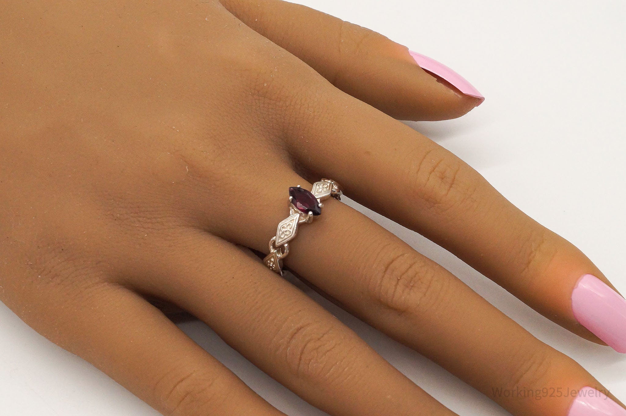 Vintage Avon Rhodolite Garnet Sterling Silver Ring - Size 9