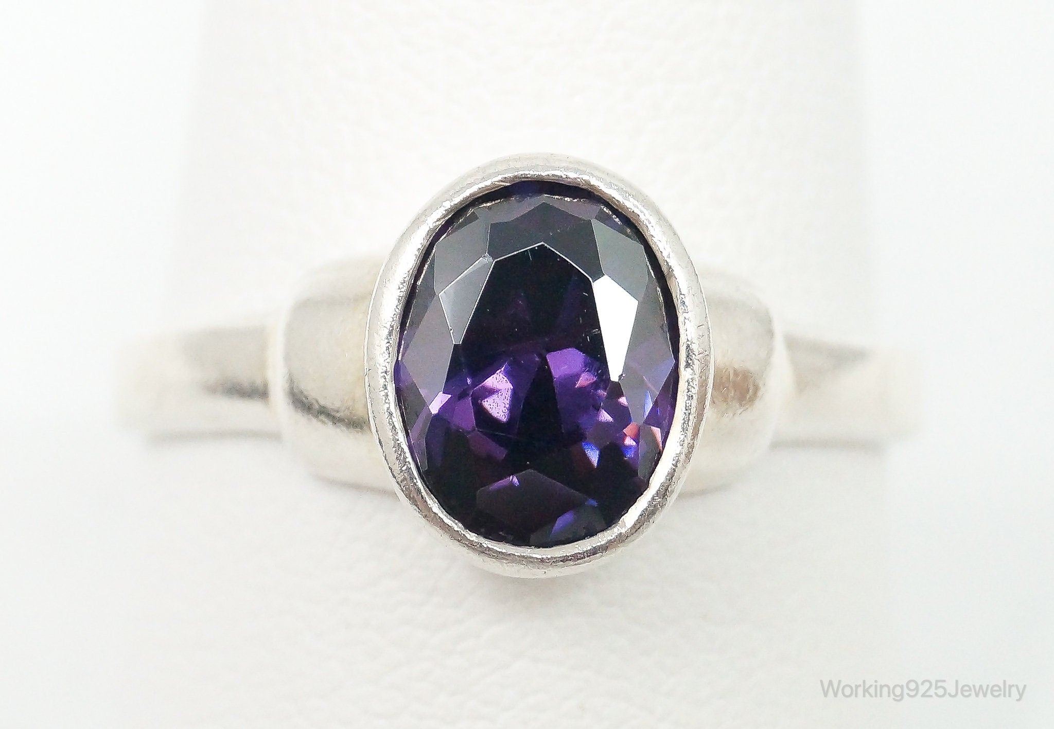 Vintage Amethyst Sterling Silver Ring - Size 9.75