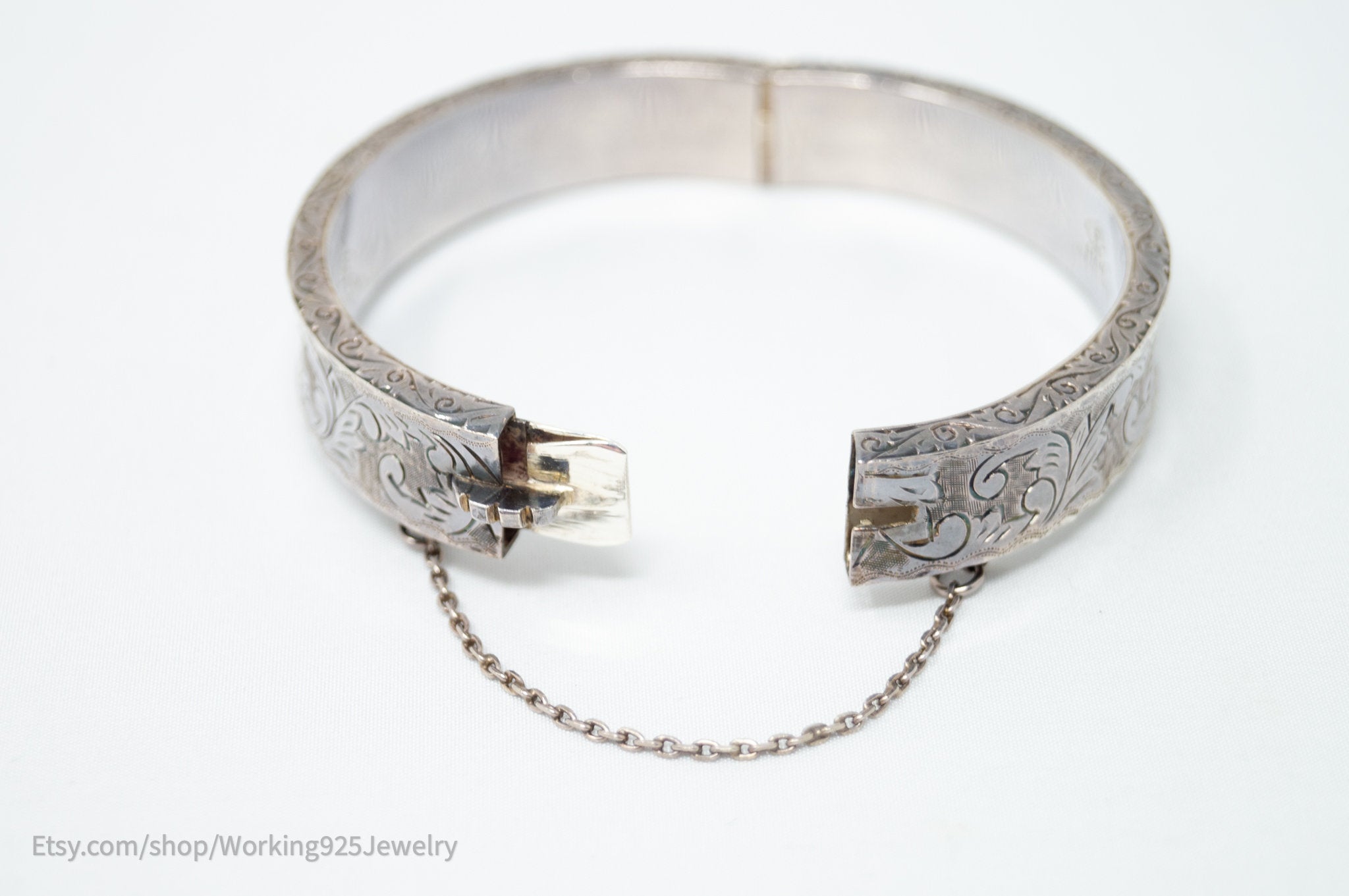 Rare Vintage Siam Niello Sterling Silver Motif Floral Etched Bracelet