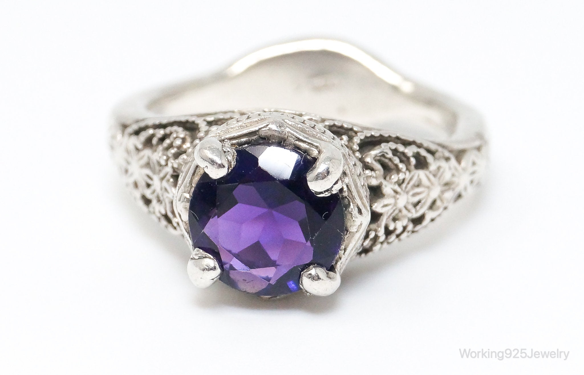 Vintage Amethyst Ornate Sterling Silver Ring - Size 6.25