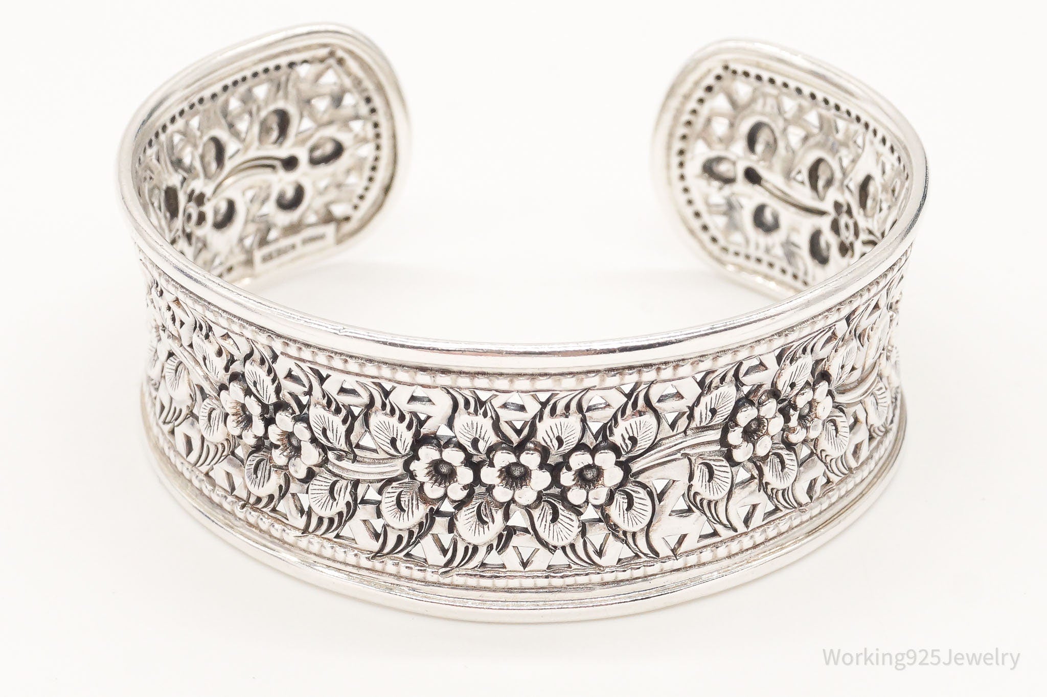 Vintage Designer SX Floral Pattern Flowers Sterling Silver Cuff Bracelet