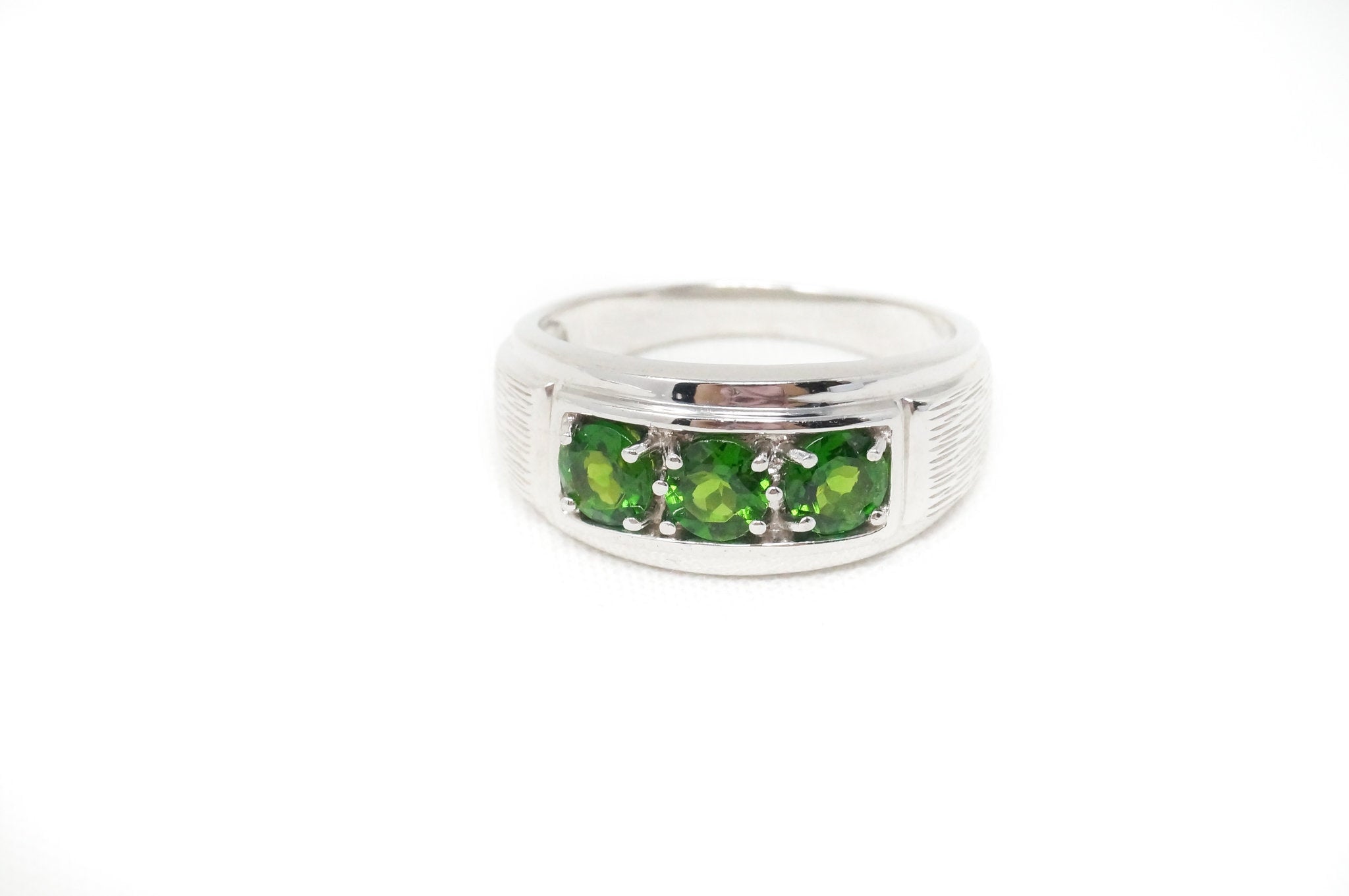 Vintage Peridot Sterling Silver Band Ring - Sz 10.5