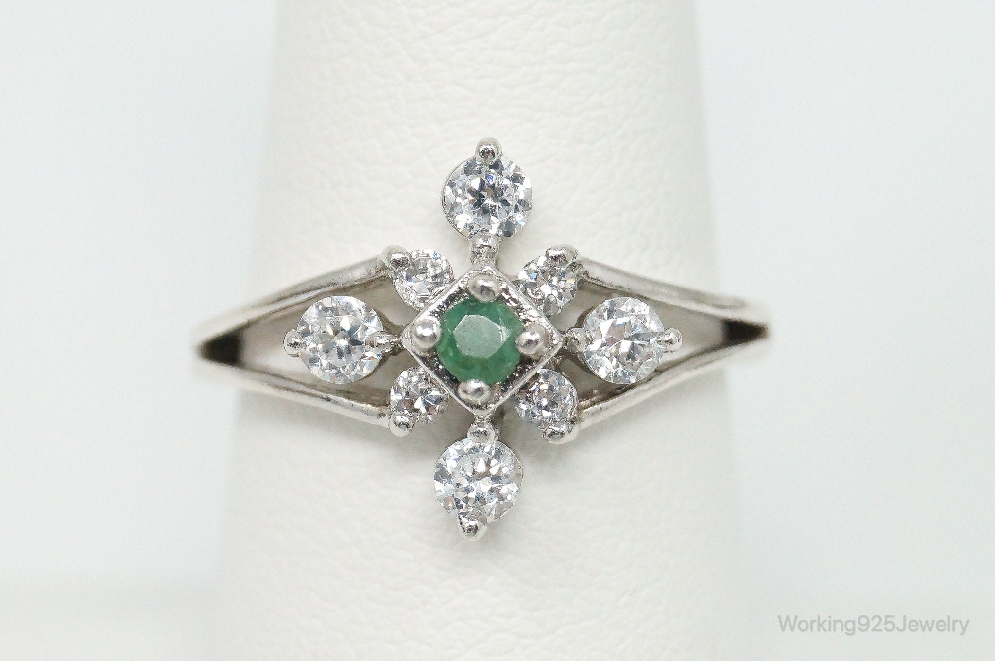 Vintage Emerald Cubic Zirconia Sterling Silver Ring - Size 7.5