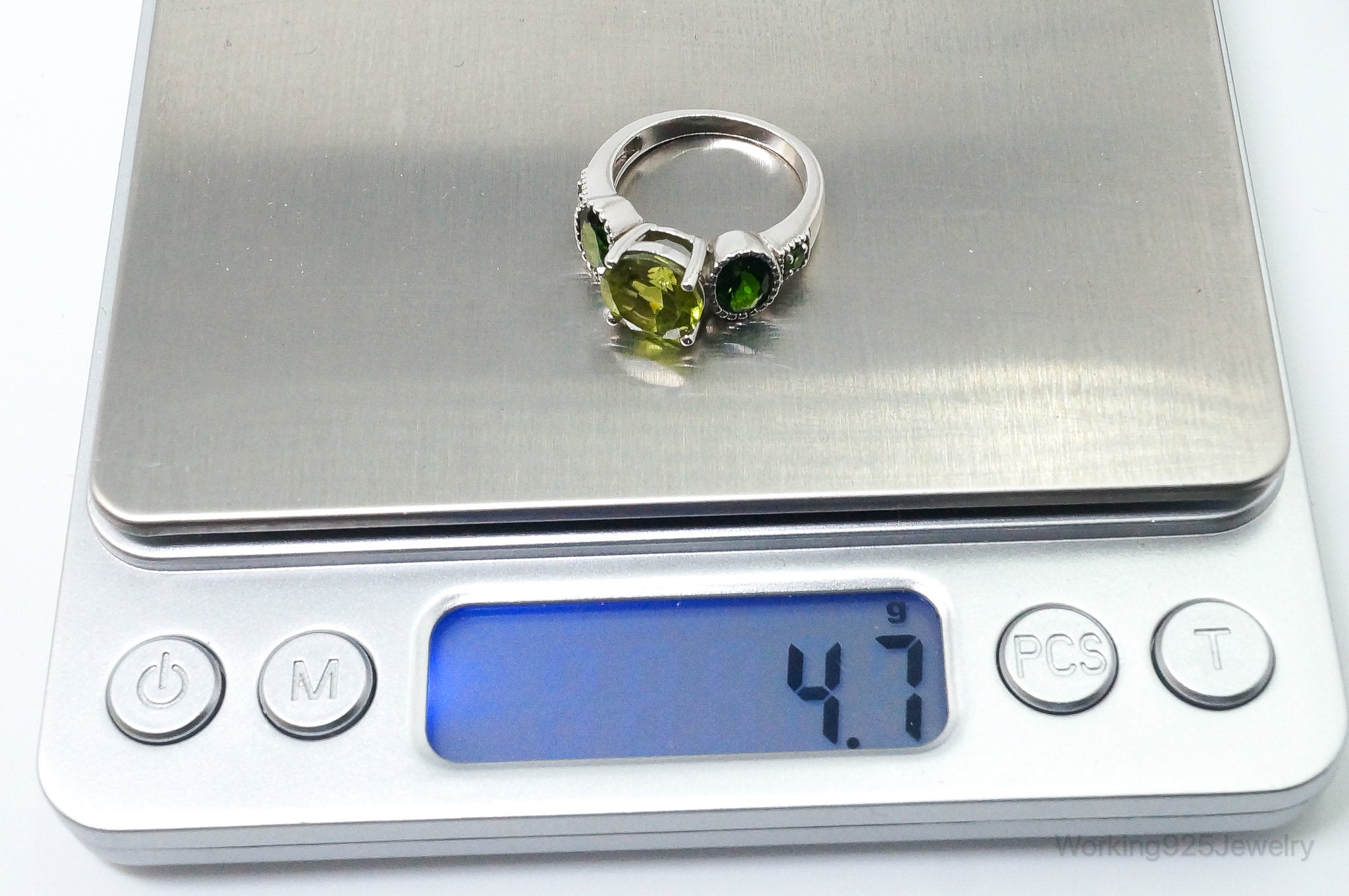 Vintage Designer Peridot Sterling Silver Ring - SZ 6