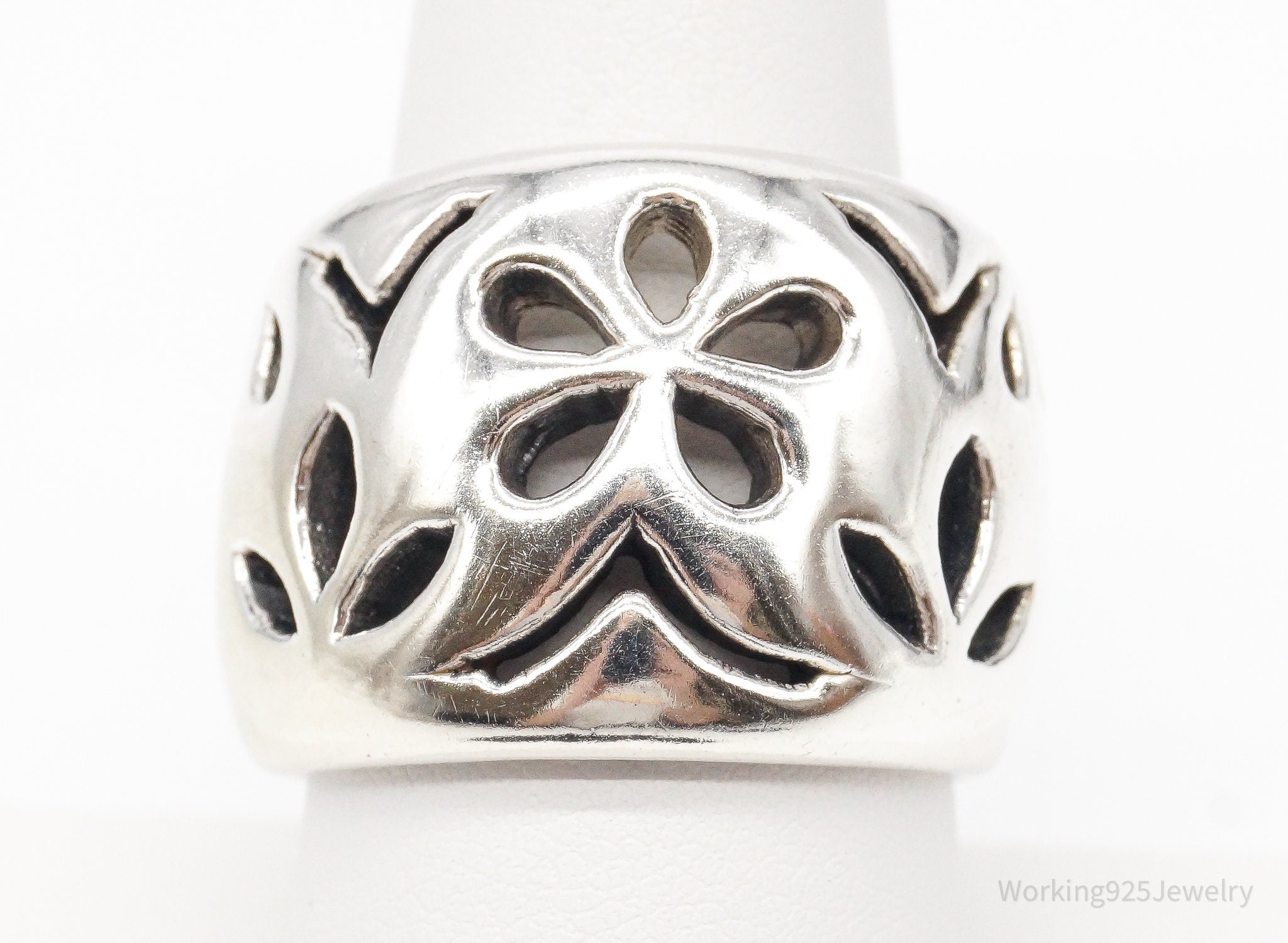 Vintage Cut Out Flowers Sterling Silver Band Ring - Size 9