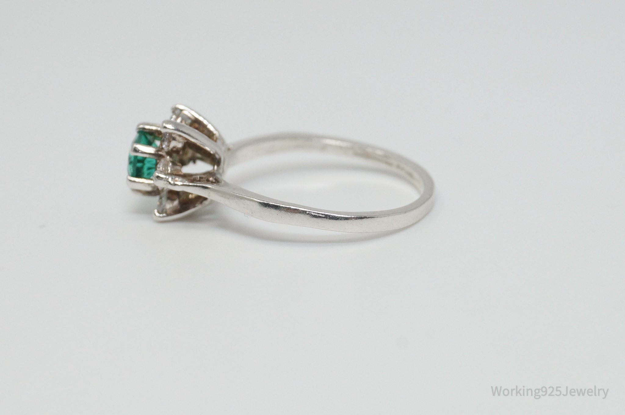 Vintage Lab Green Emerald CZ Flower Sterling Silver Ring - Sz 6.75